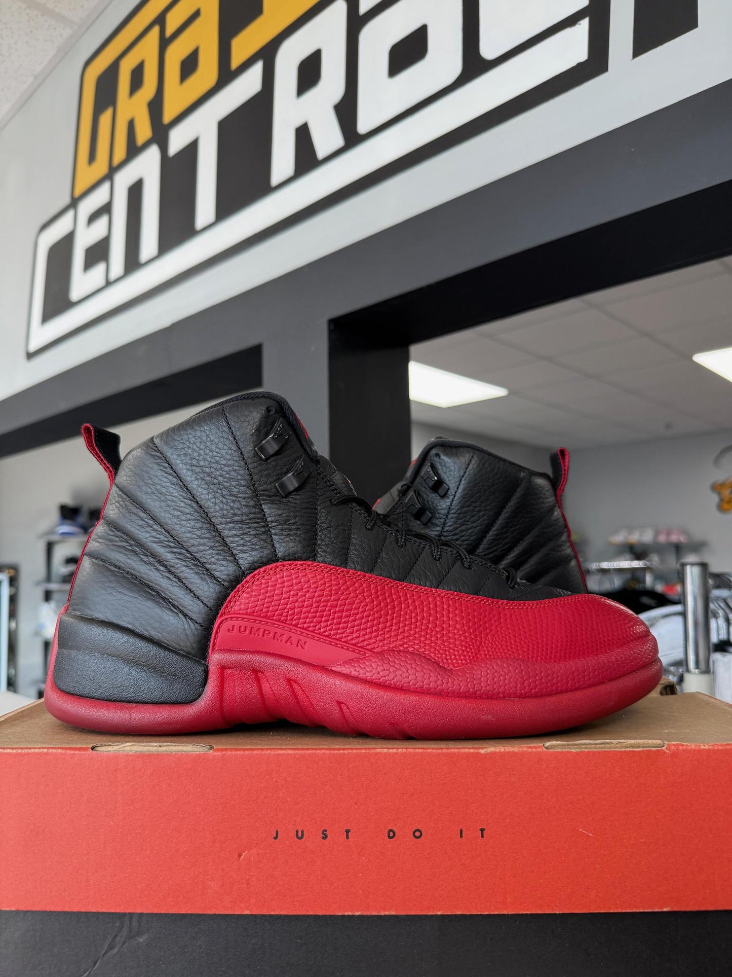 Jordan 12 "Flu Game" Used Size 11.5