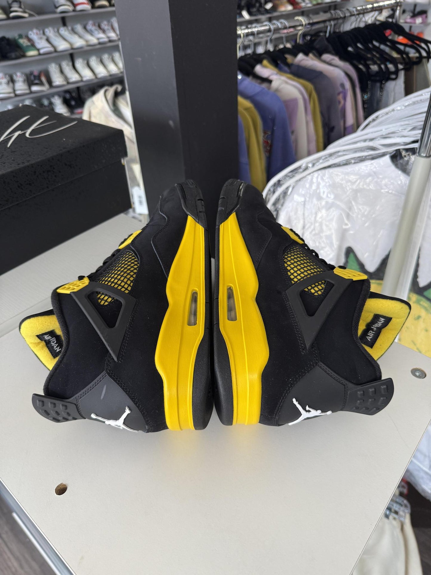 Jordan 4 "Thunder" Used Size 14
