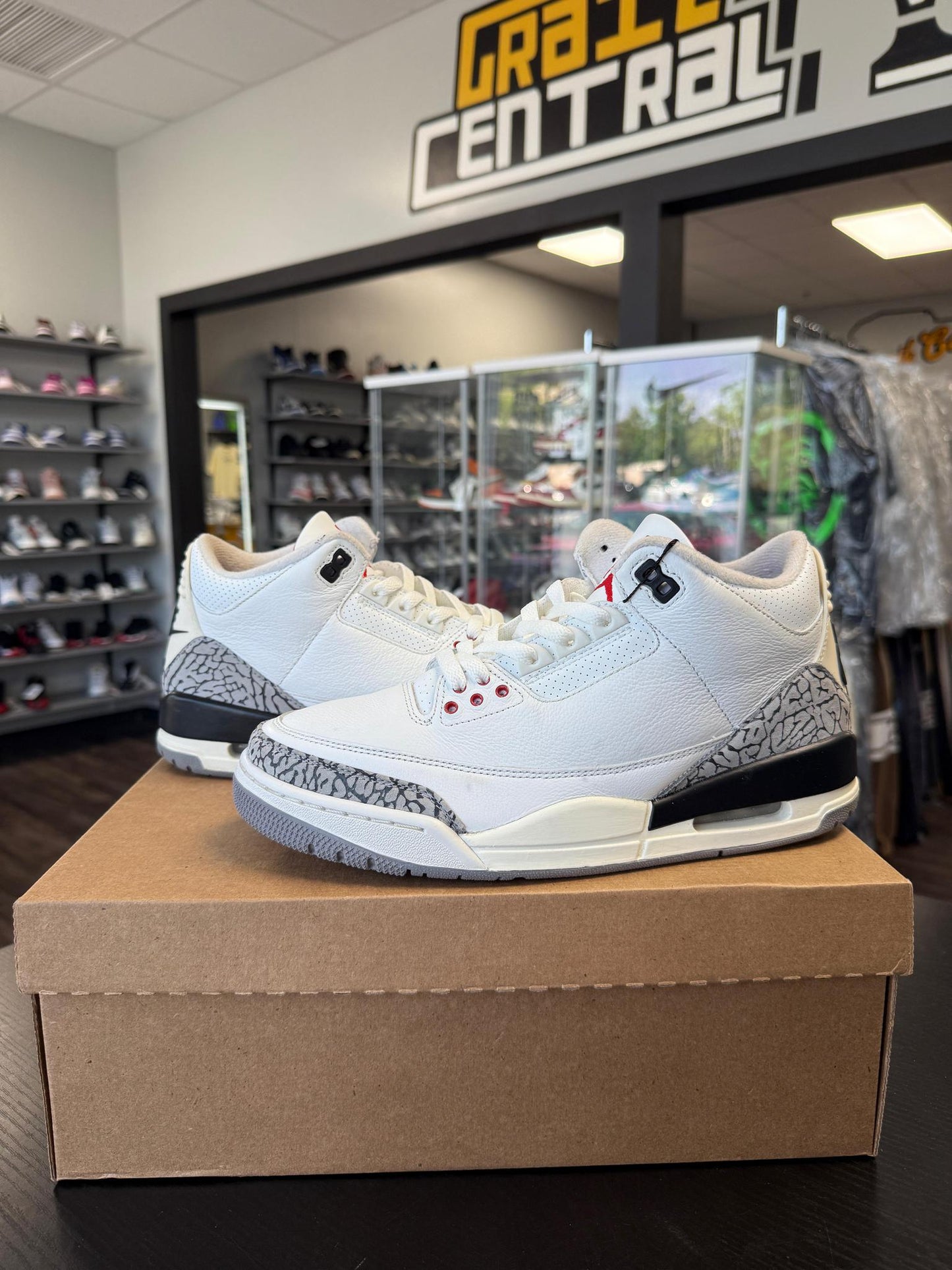 Jordan 3 "White Cement Reimagined" Used Size 9