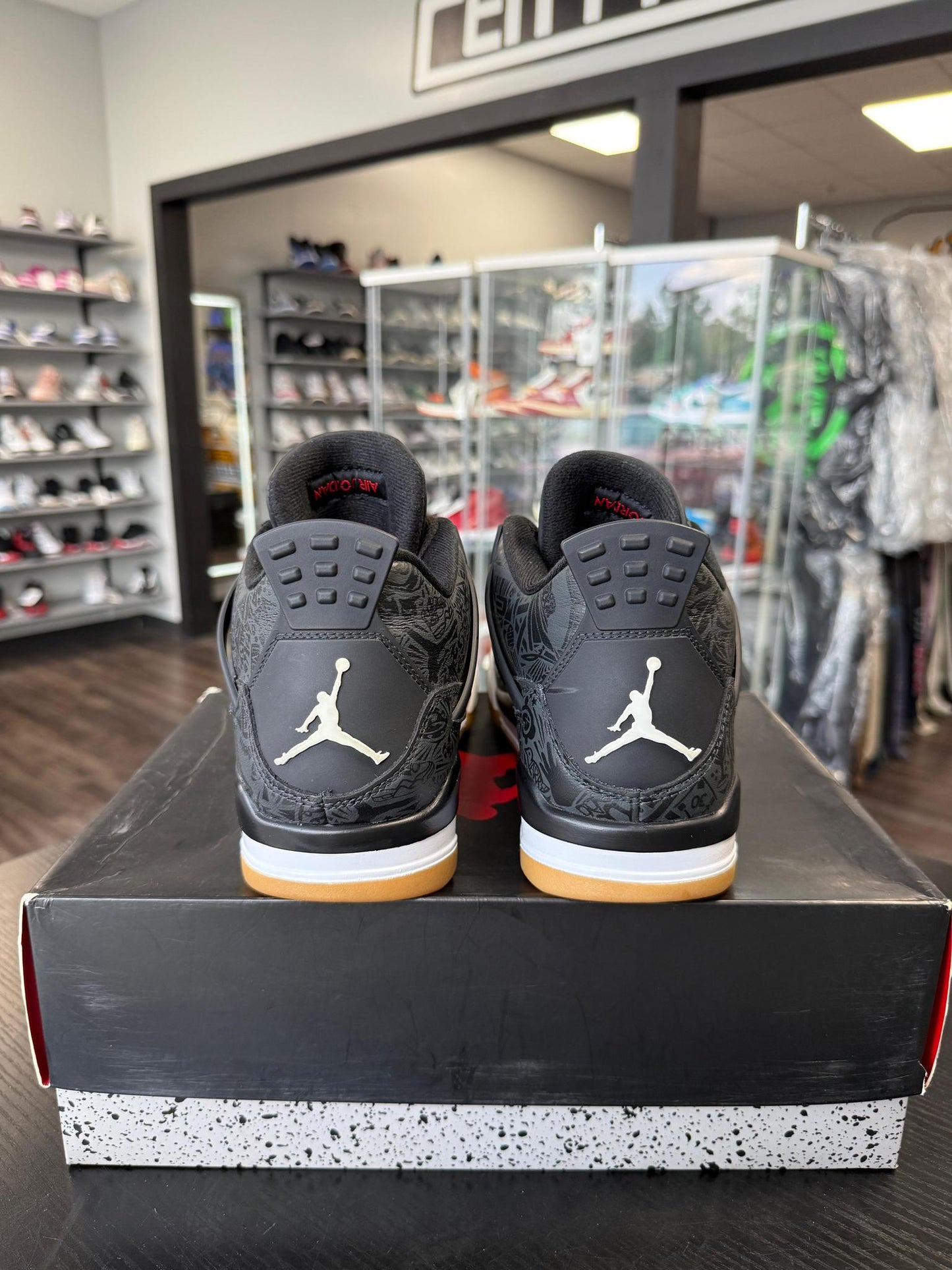Jordan 4 "Laser Gum" Used Size 10