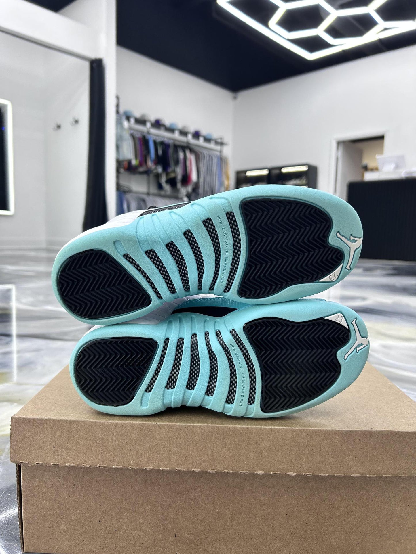 Jordan 12 "Light Aqua" Used Size 4.5Y/6W