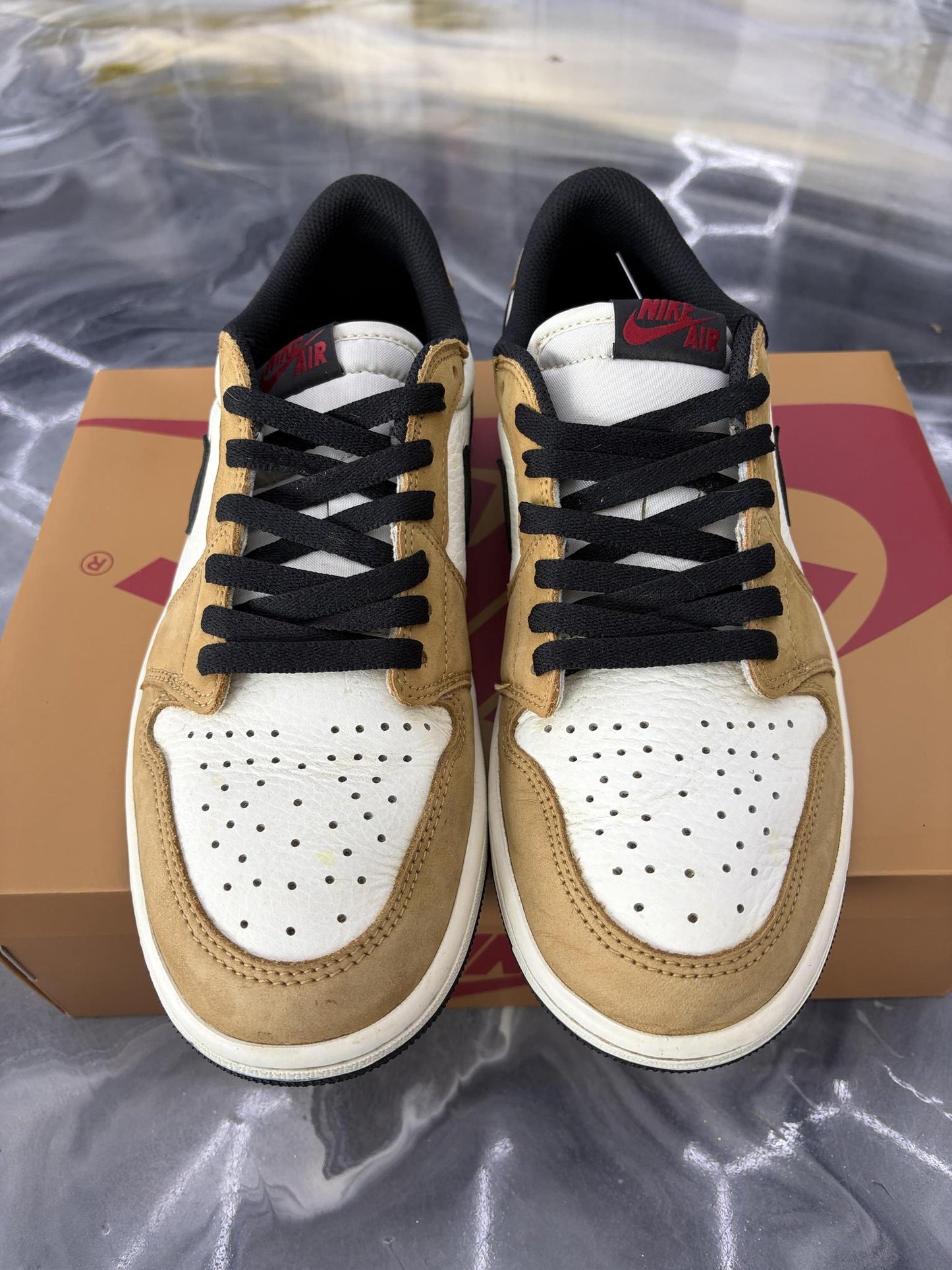 Jordan 1 Low "Rookie Of The Year" Used Size 9.5