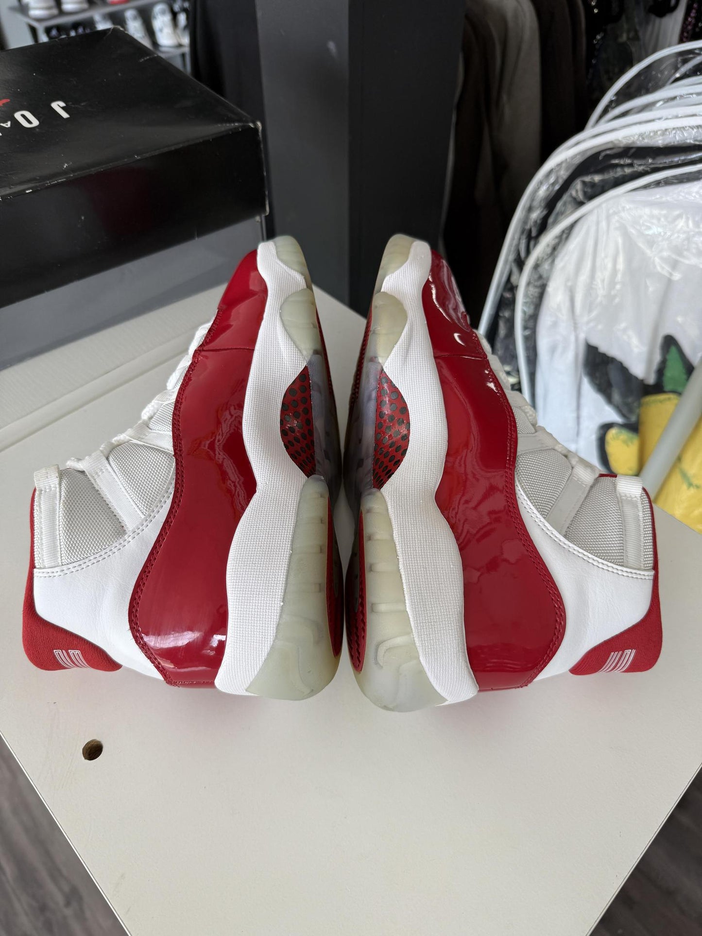 Jordan 11 "Cherry" Used Size 9