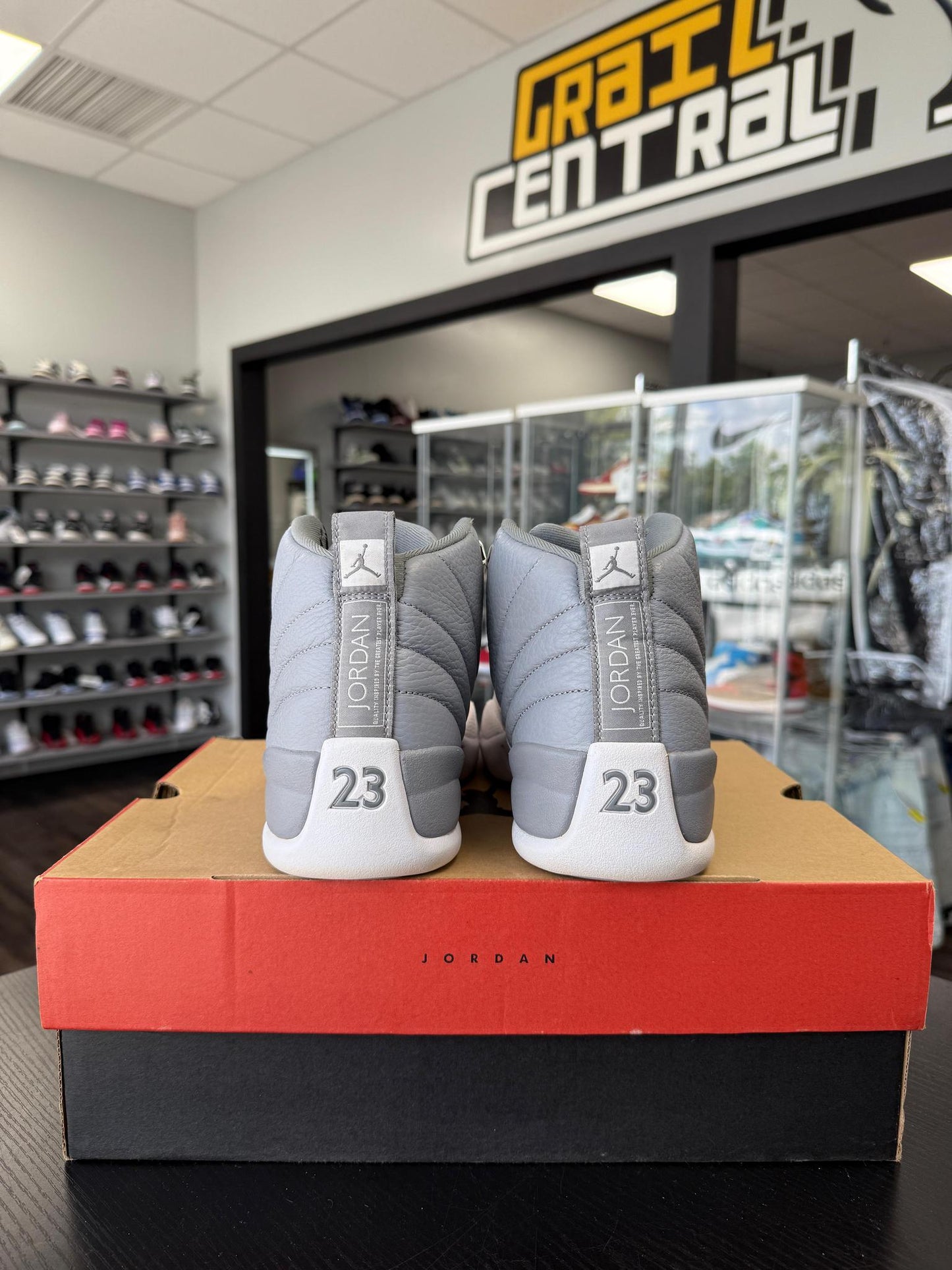 Jordan 12 Stealth Used Size 9