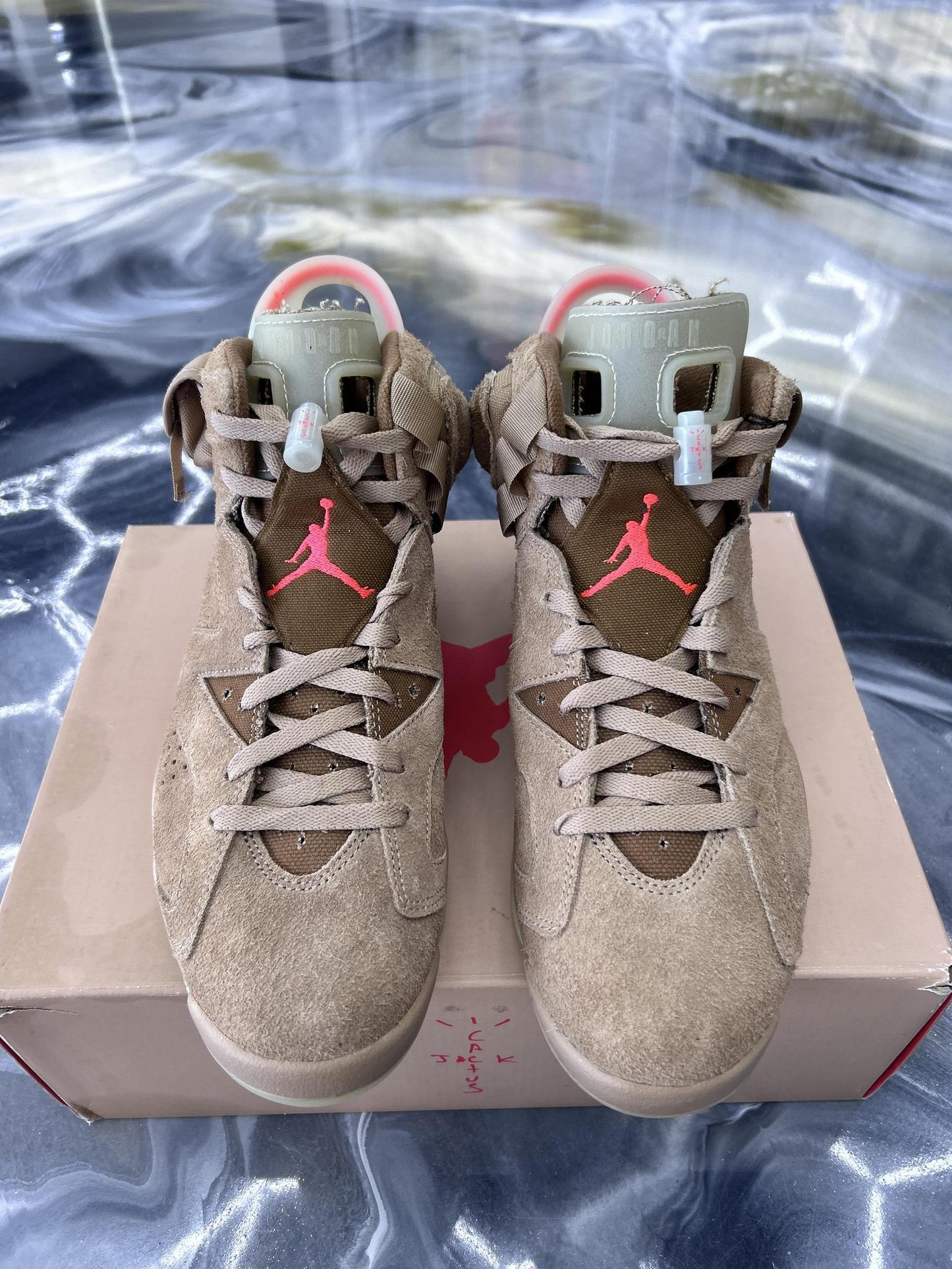 Jordan 6 x Travis Scott "British Khaki" Used Size 10