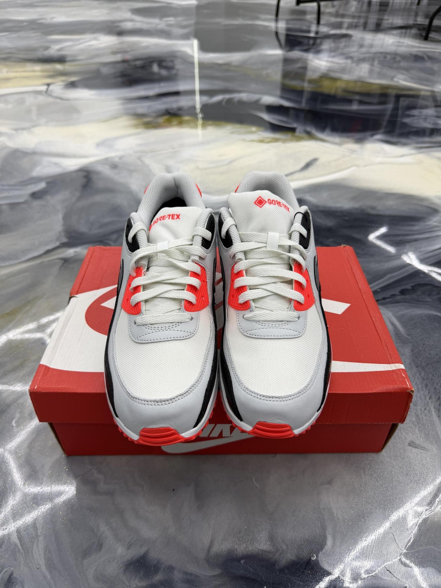 Nike Air Max 90 Gore Tex Used Size 9.5