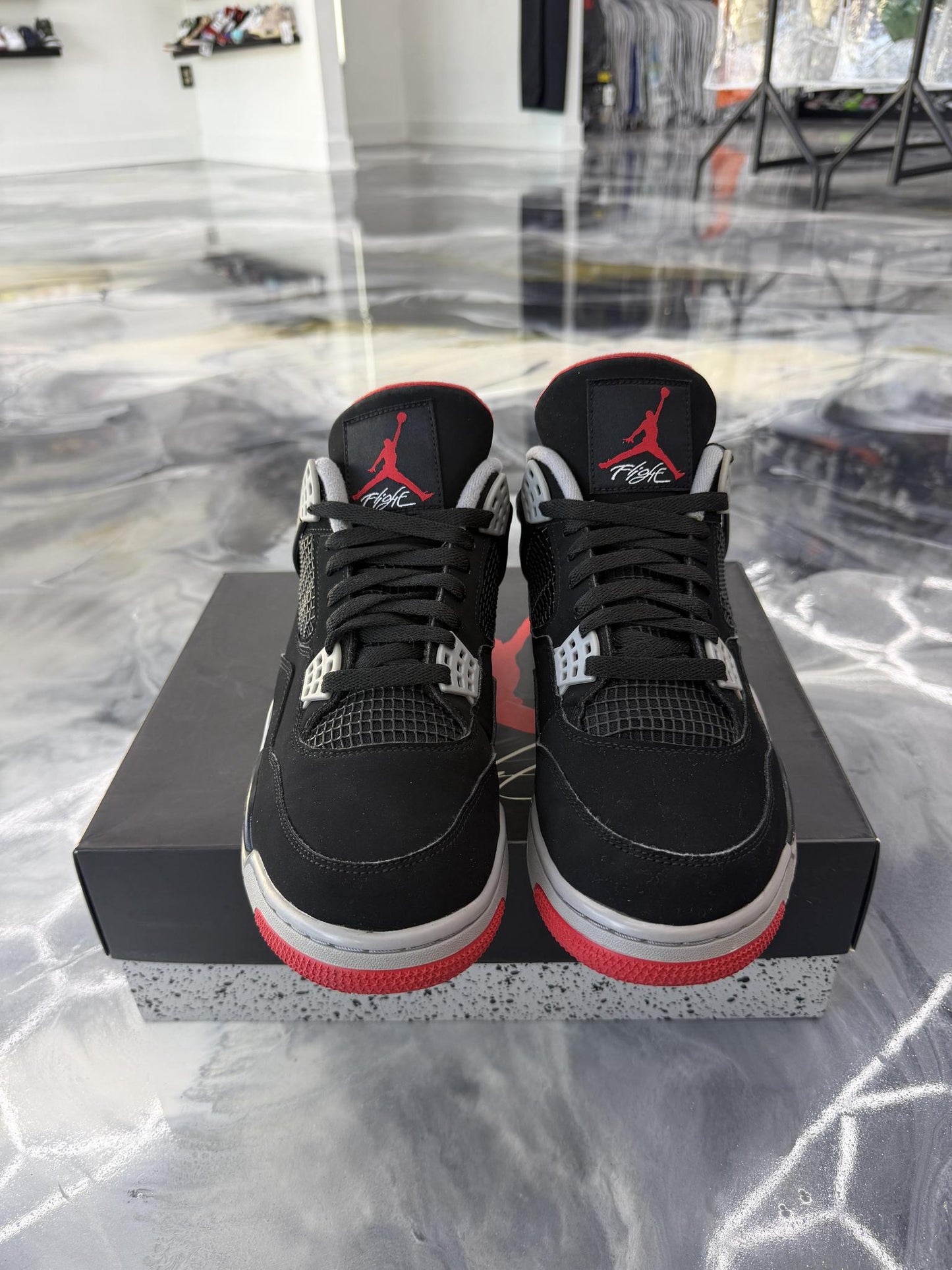Jordan 4 "Bred" 2019 Used Size 11.5
