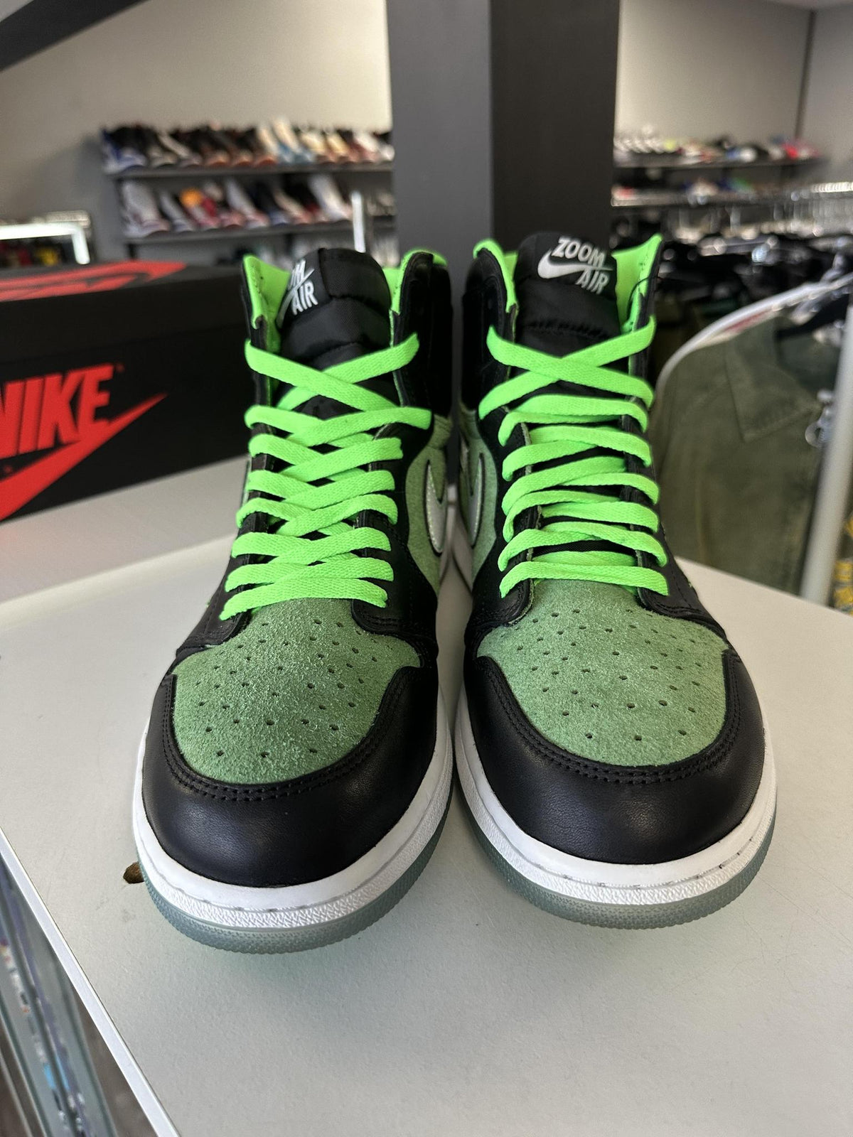 Jordan 1 Zoom "Zen Green" Used Size 14