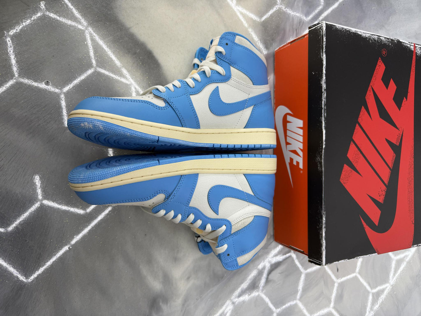 Jordan 1 Reimagined "UNC" Used Size 10.5