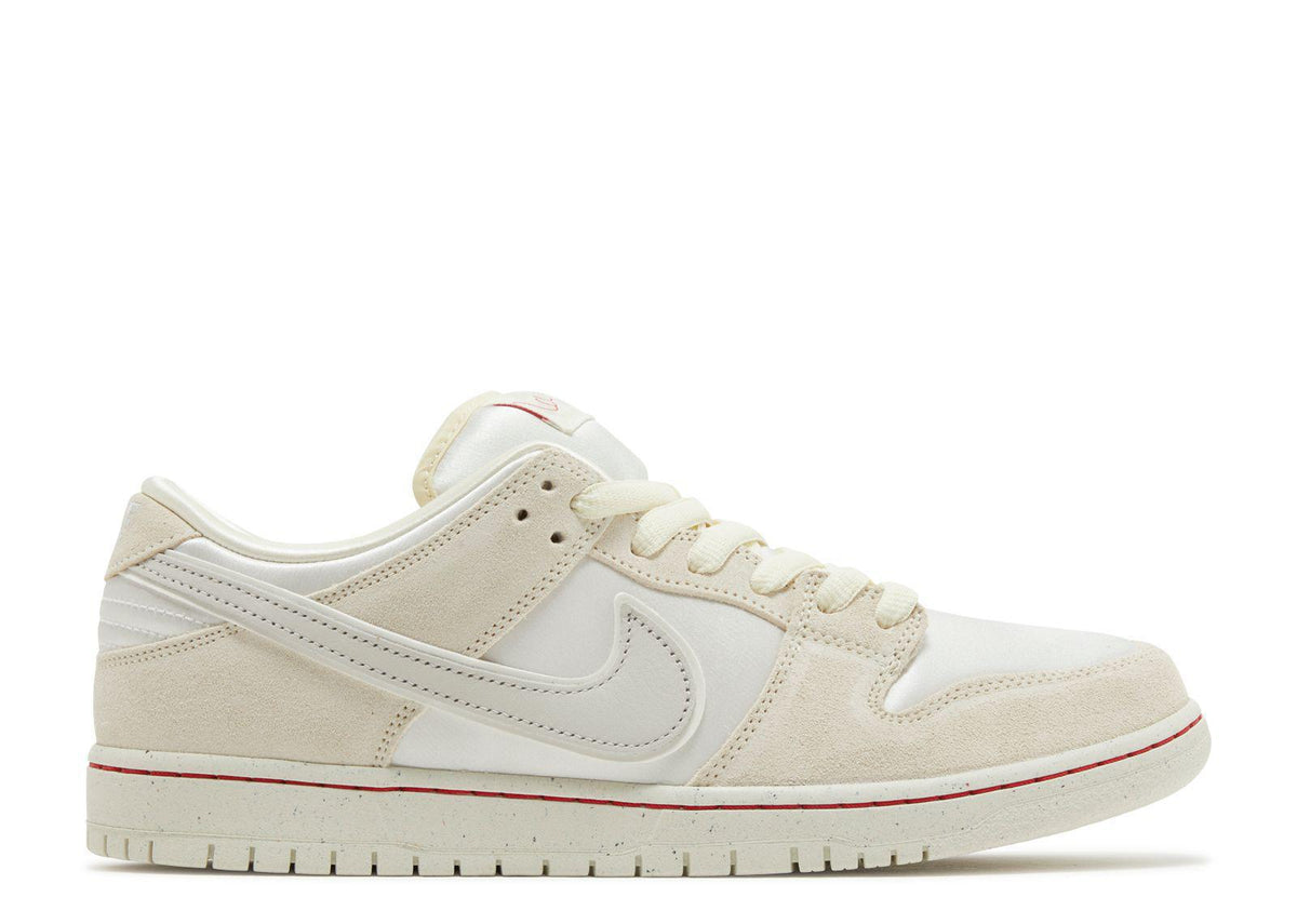 Nike SB Dunk Low "Light Bone"