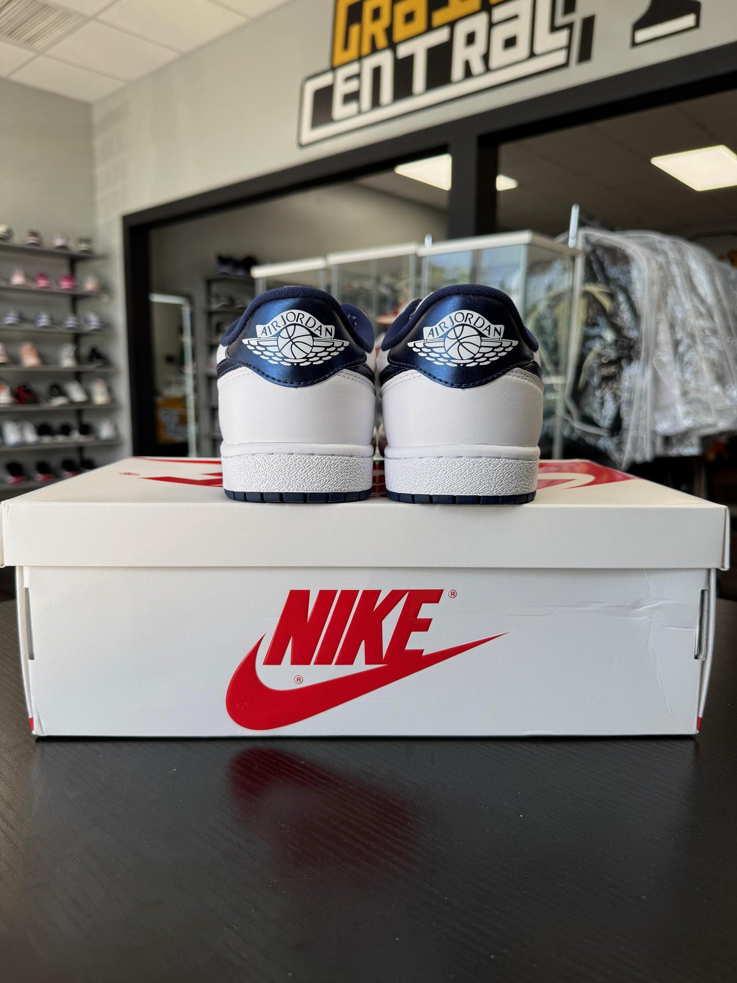 Jordan 1 Low '85 "Midnight Navy" Used Size 12