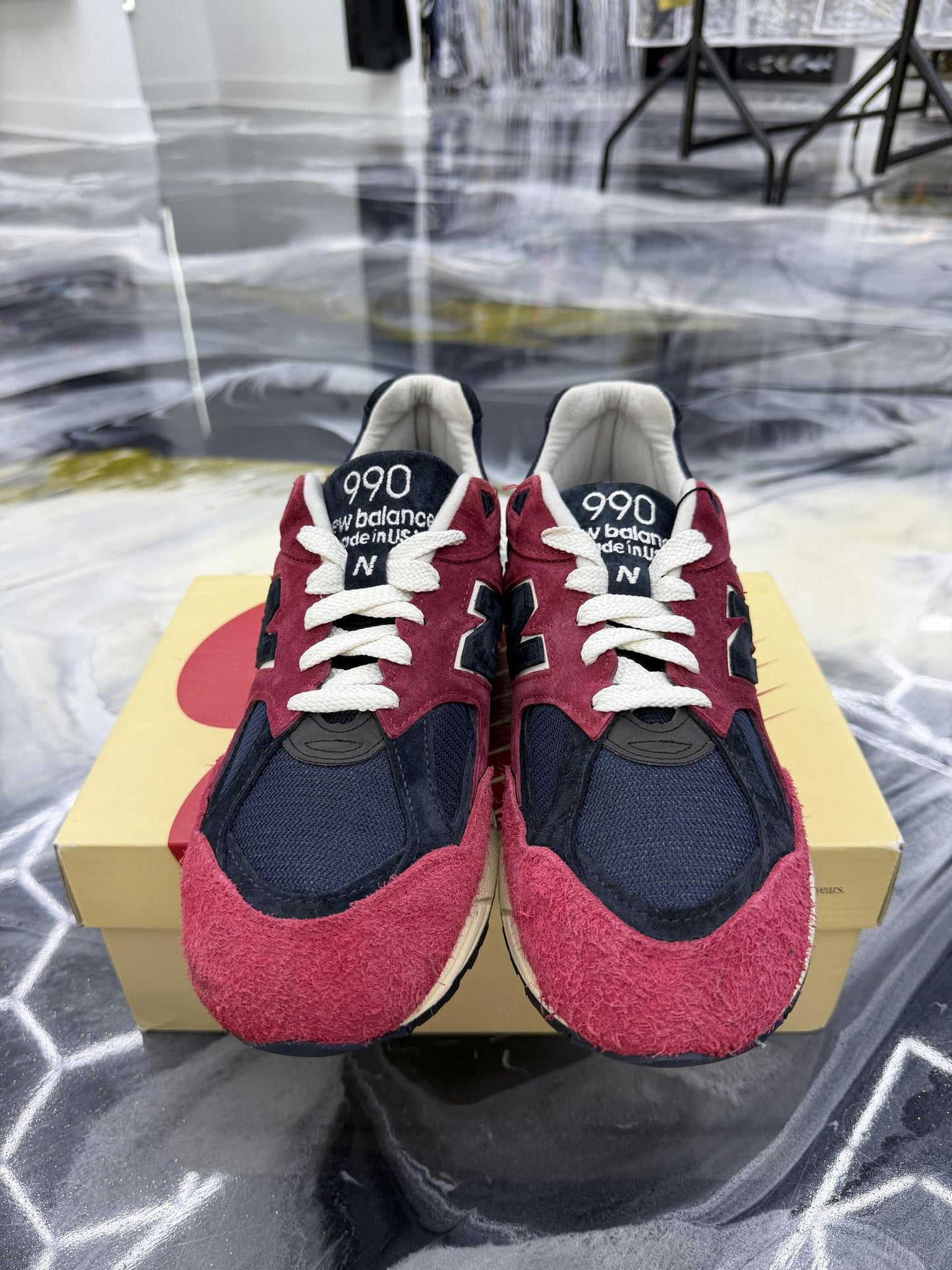 New Balance 990v2 x Teddy Santis "Chrysanthemum" Used Size 11