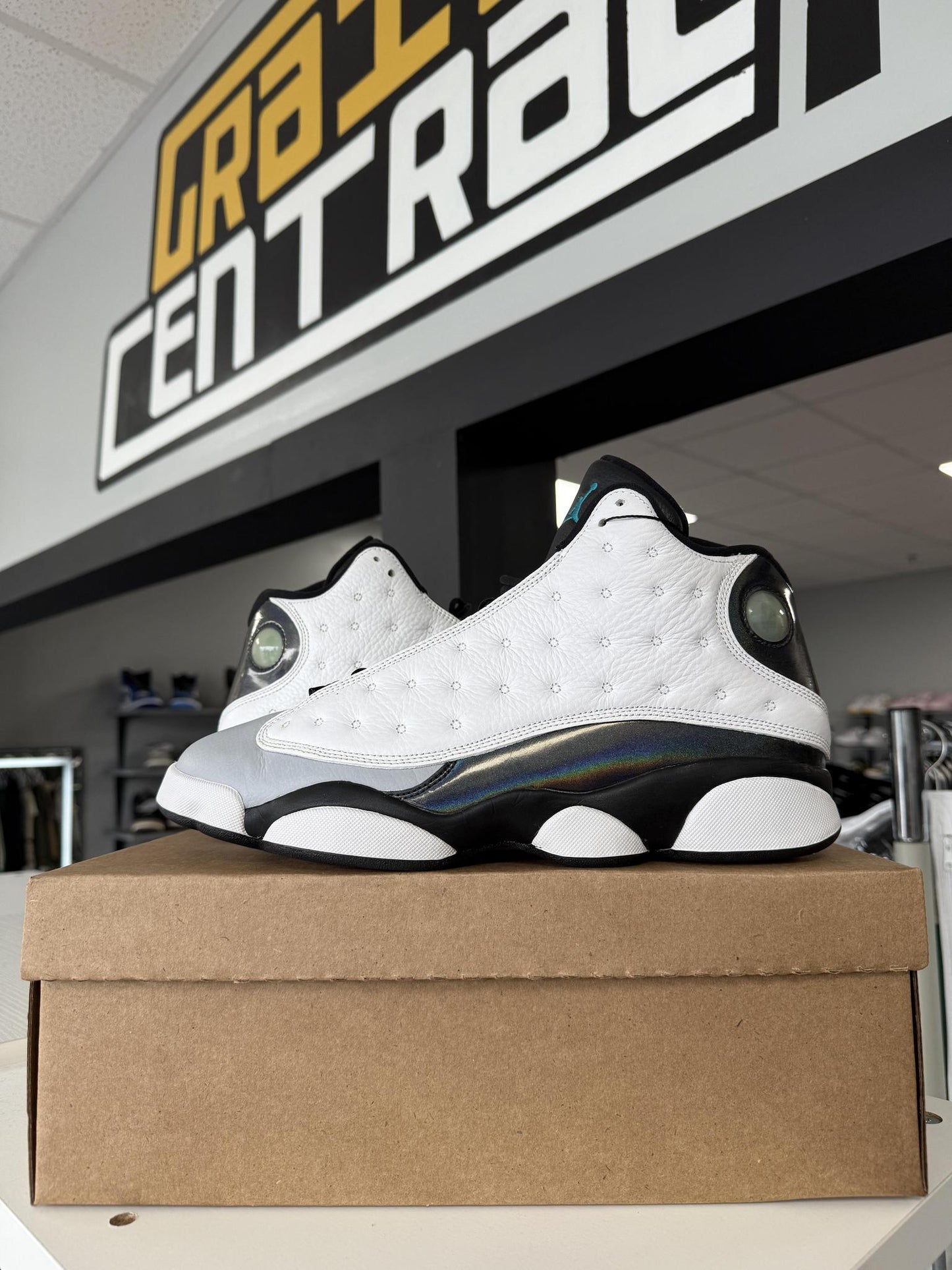 Jordan 13 "Barons Hologram" Used Size 11.5