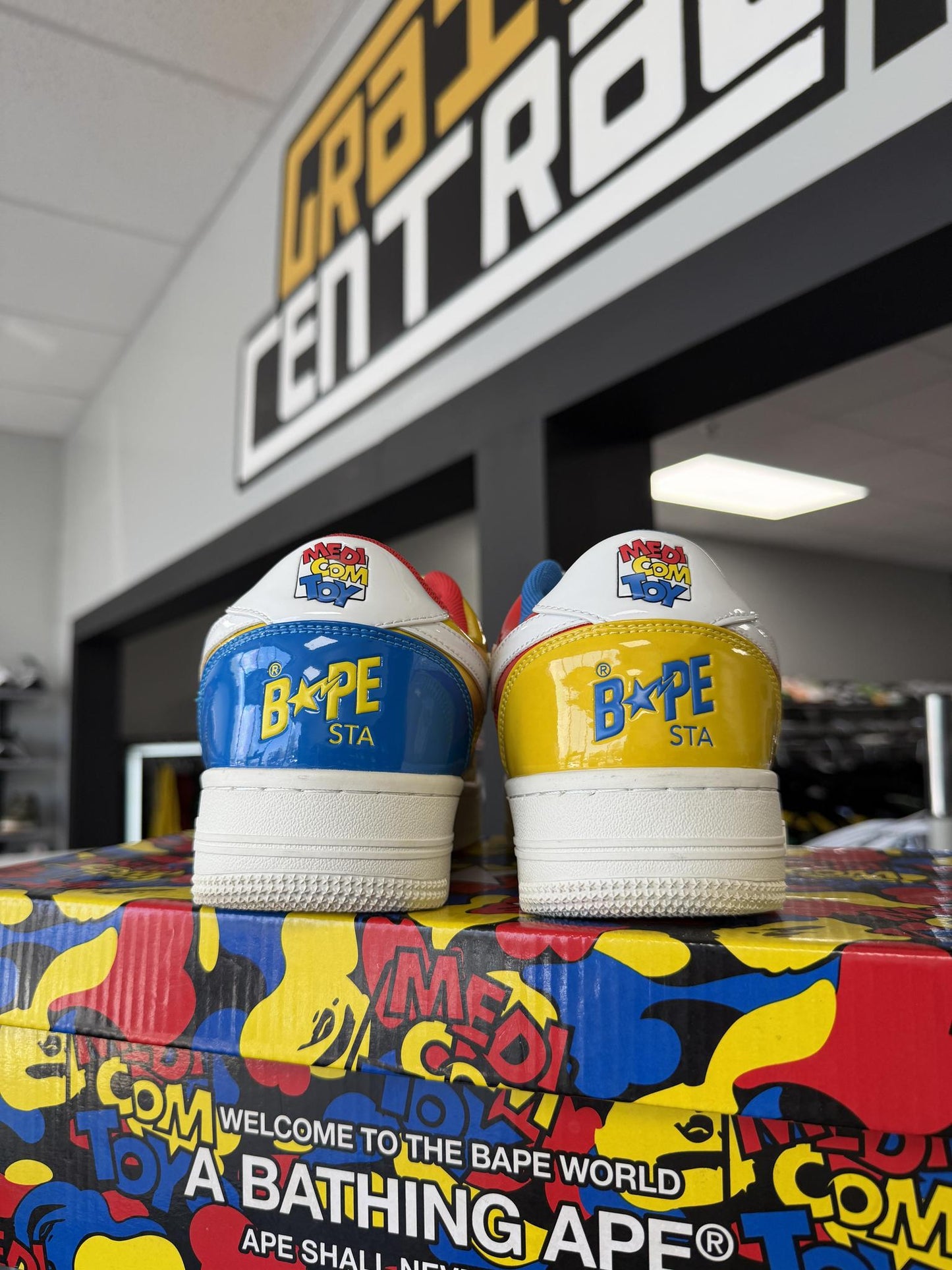 Bape Sta Medicom Toy "Multi Color" Used Size 8