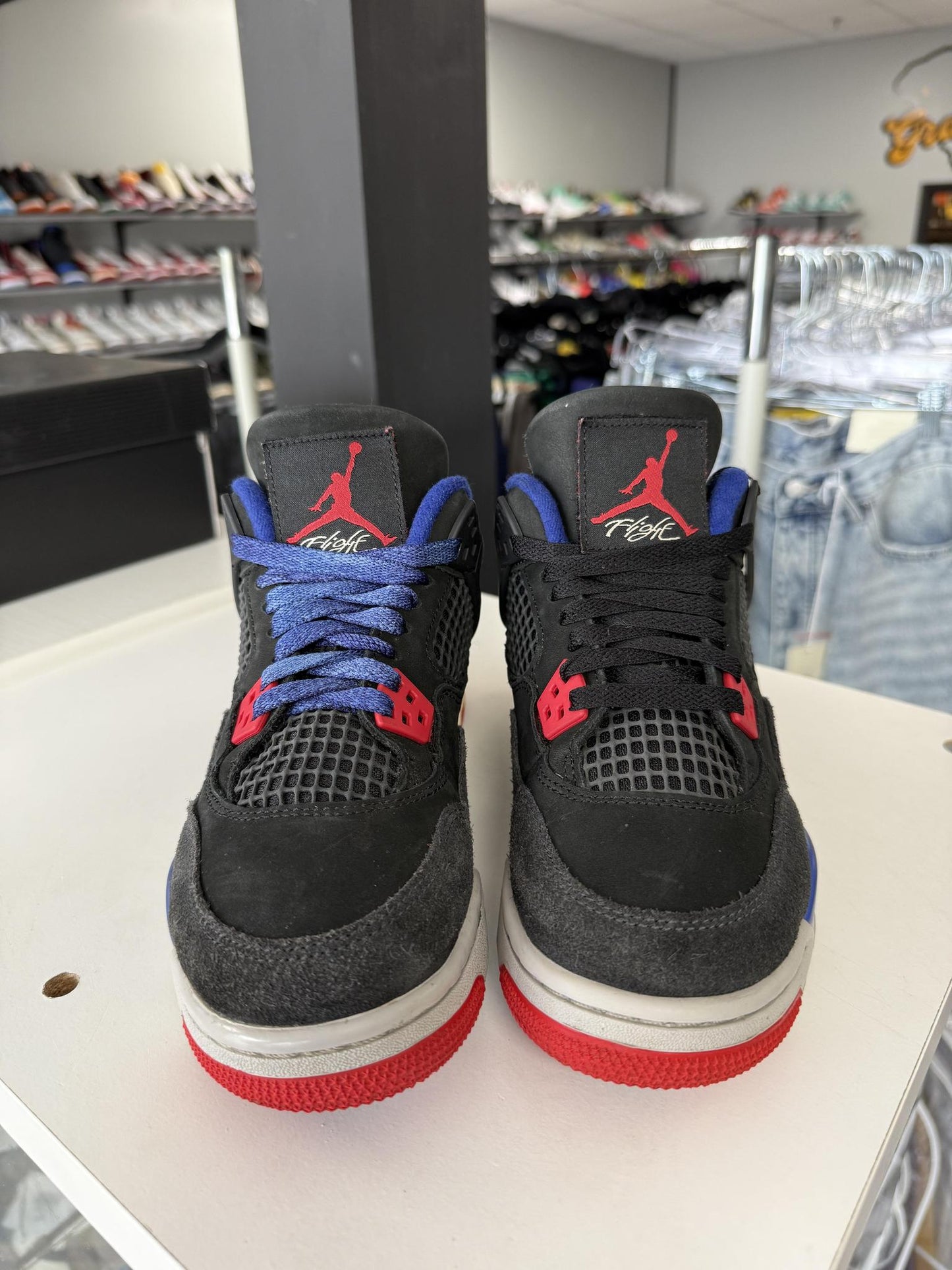 Jordan 4 "Rare Air" Used Size 5.5Y/7W