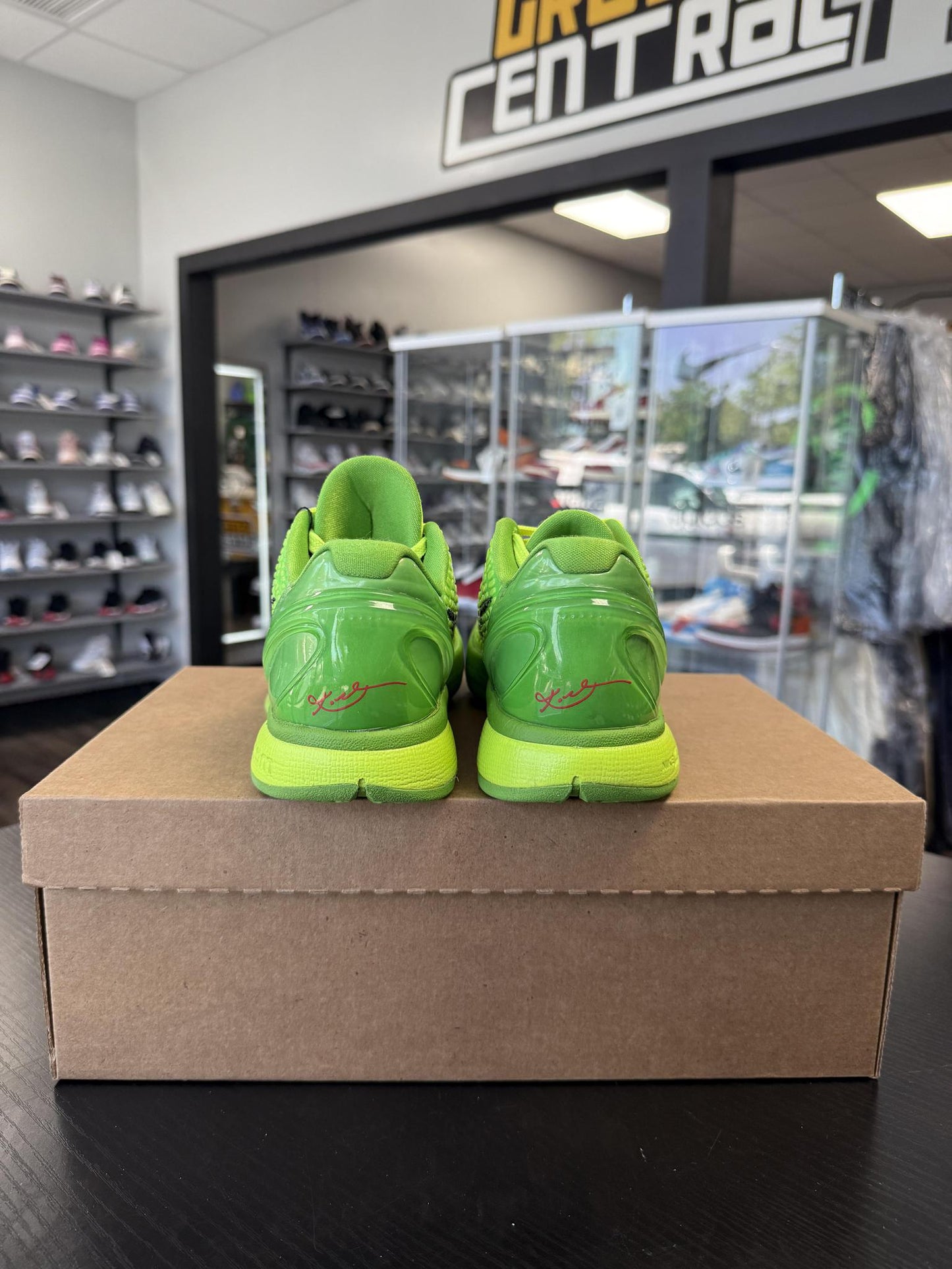 Nike Kobe 6 Protro "Grinch" Used Size 6Y/7.5W