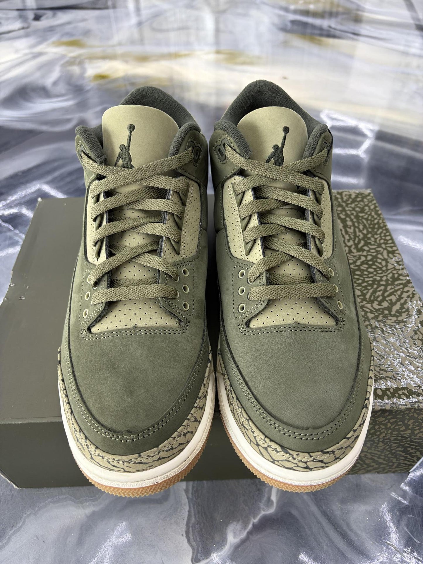 Jordan 3 "Family Affair" Used Size 9