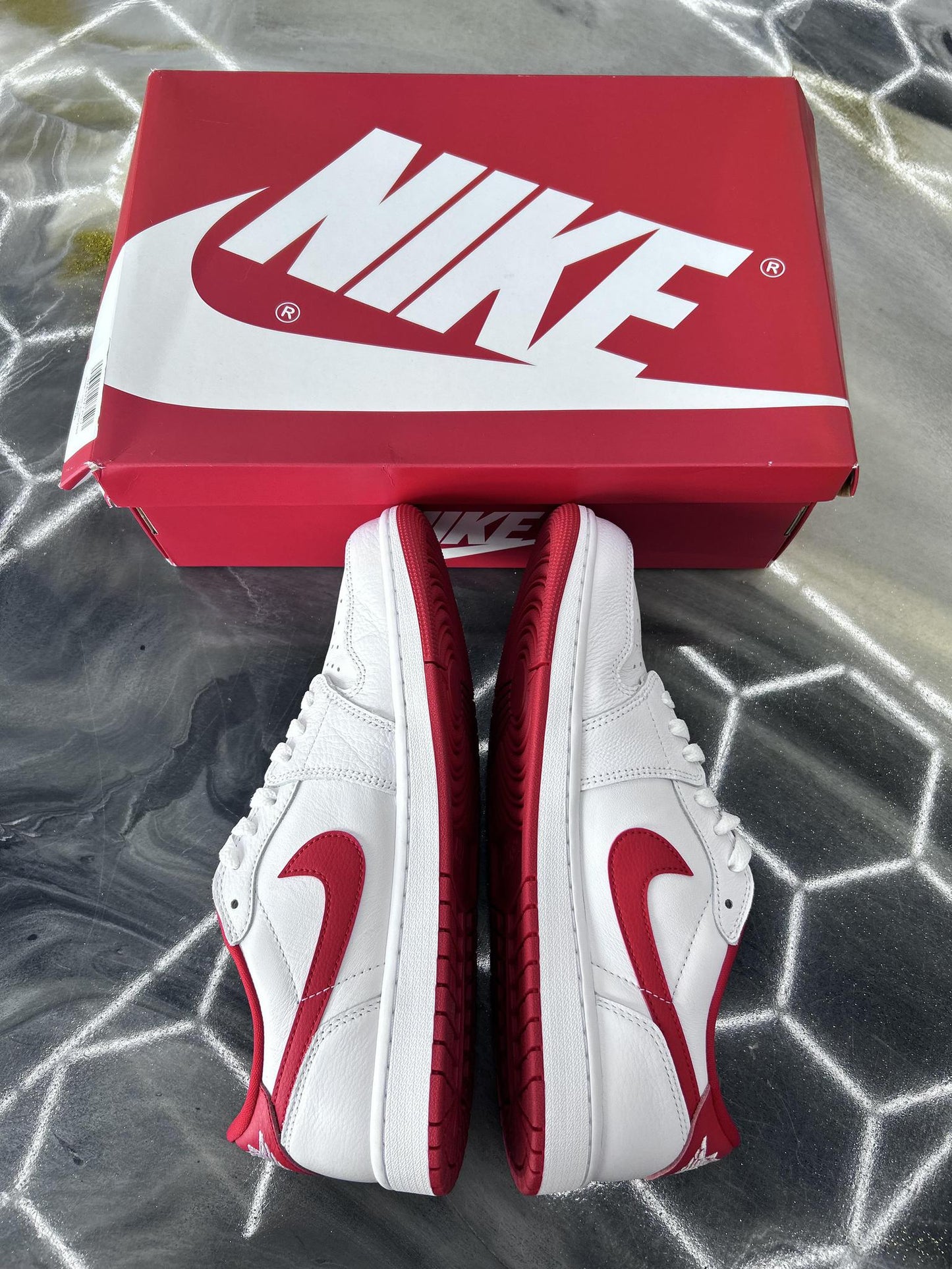 Jordan 1 Low "University Red" Used Size 11