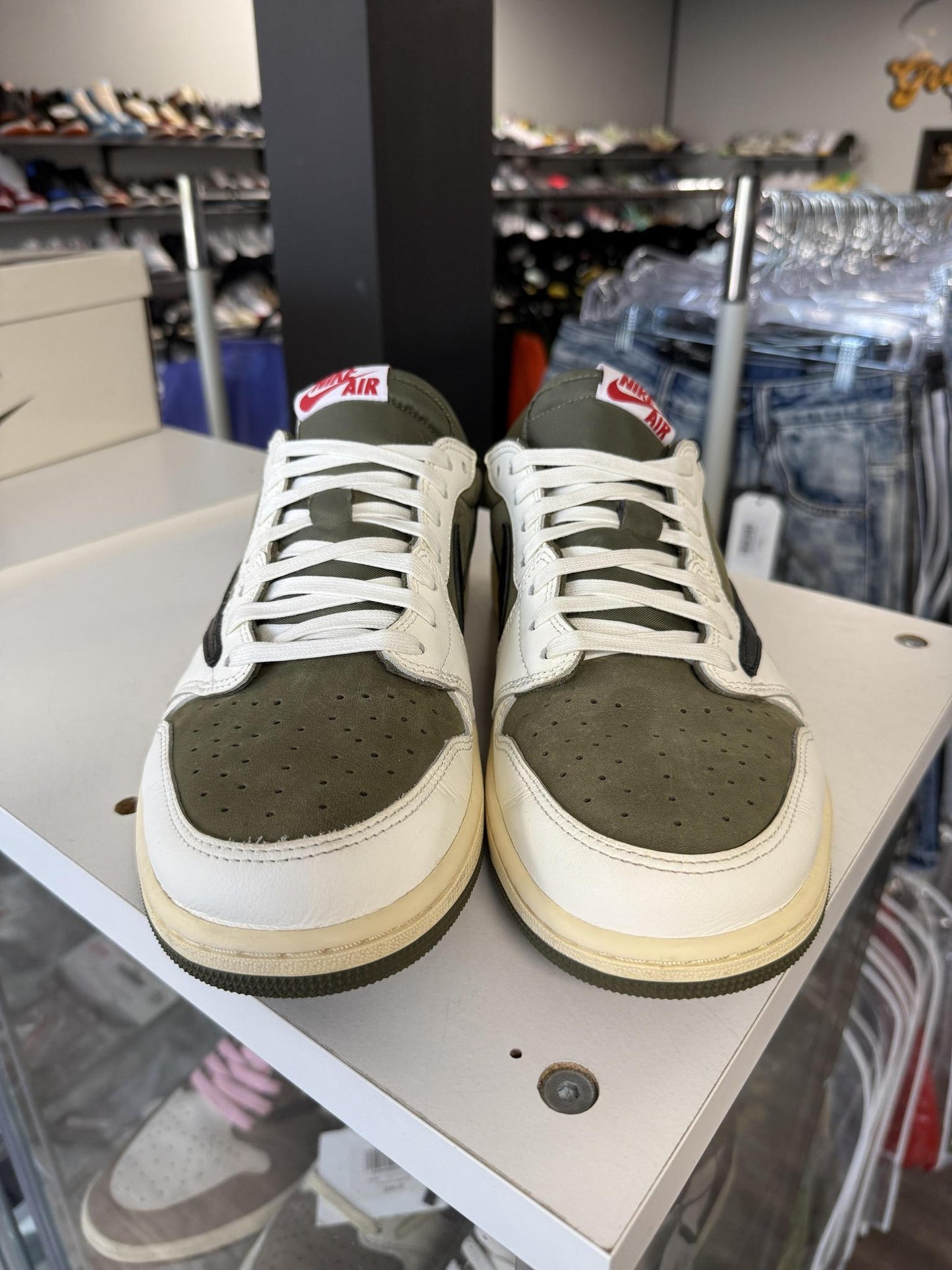 Jordan 1 Low Travis Scott "Medium Olive" Used Size 13