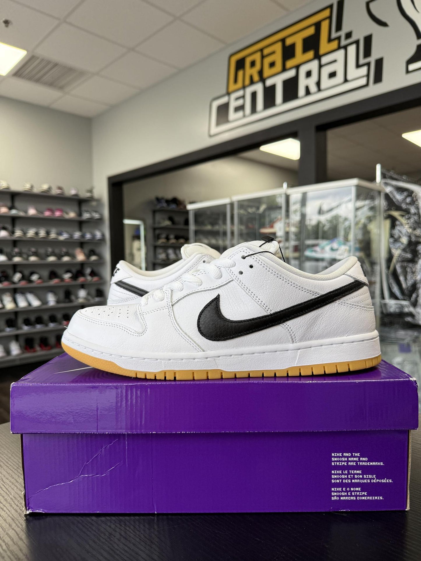 Dunk SB Low "White Gum" Used Size 11