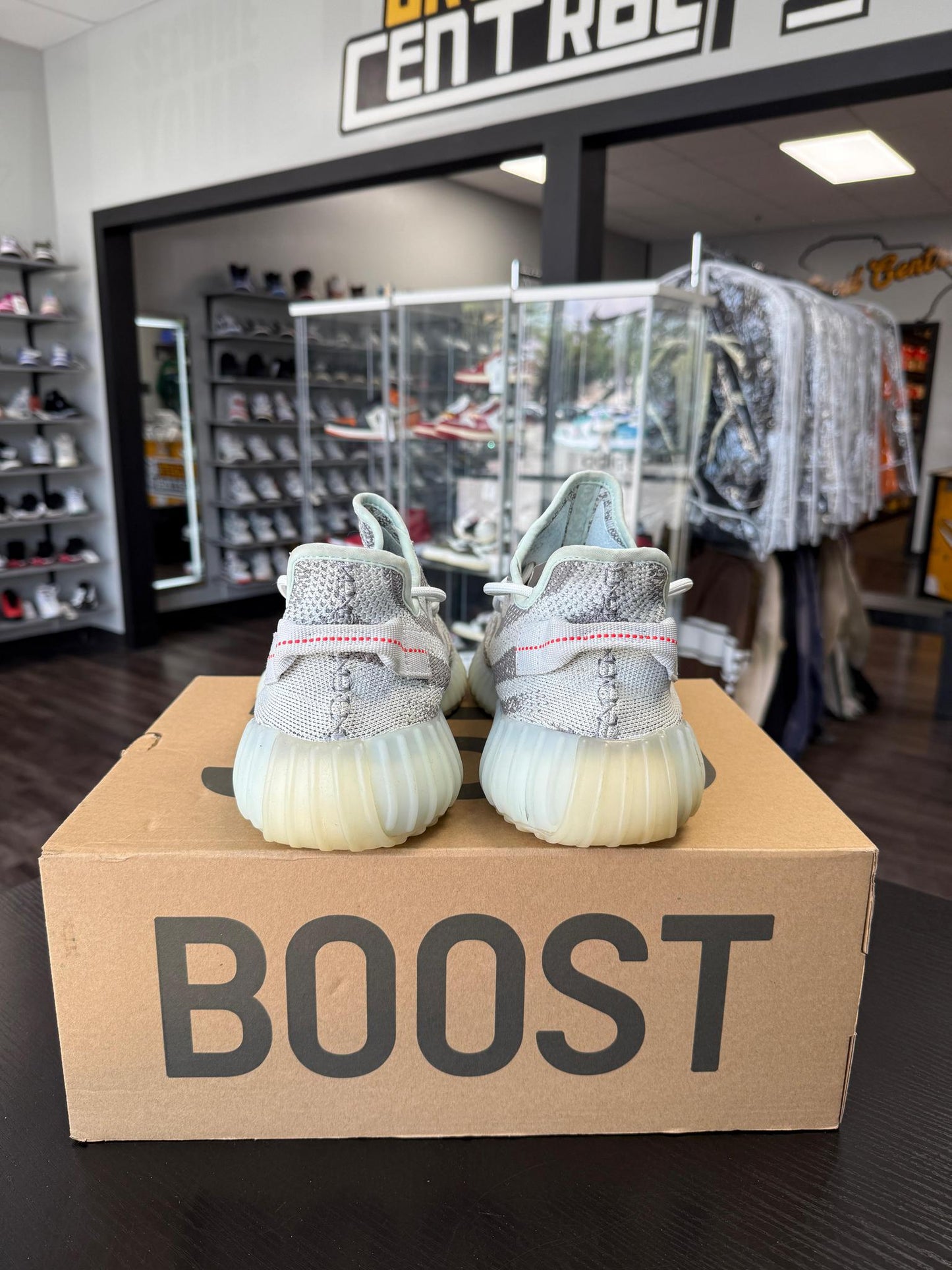 Yeezy 350 V2 "Blue Tint" Used Size 13