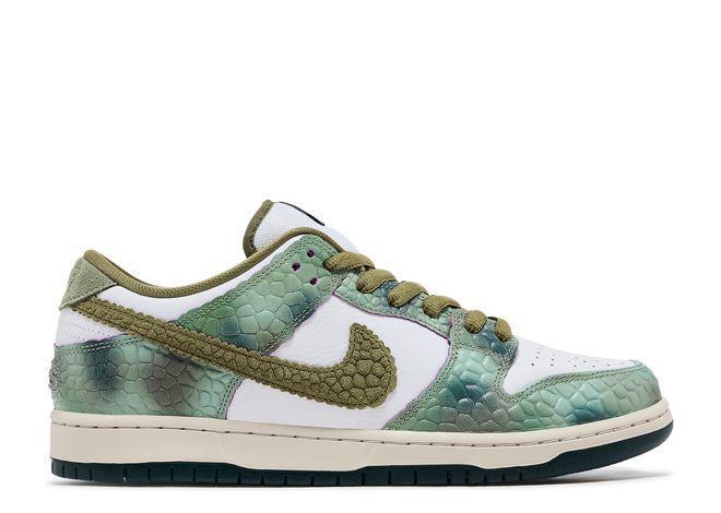 Nike SB Dunk Low x Alexis Sablone "Chameleon"