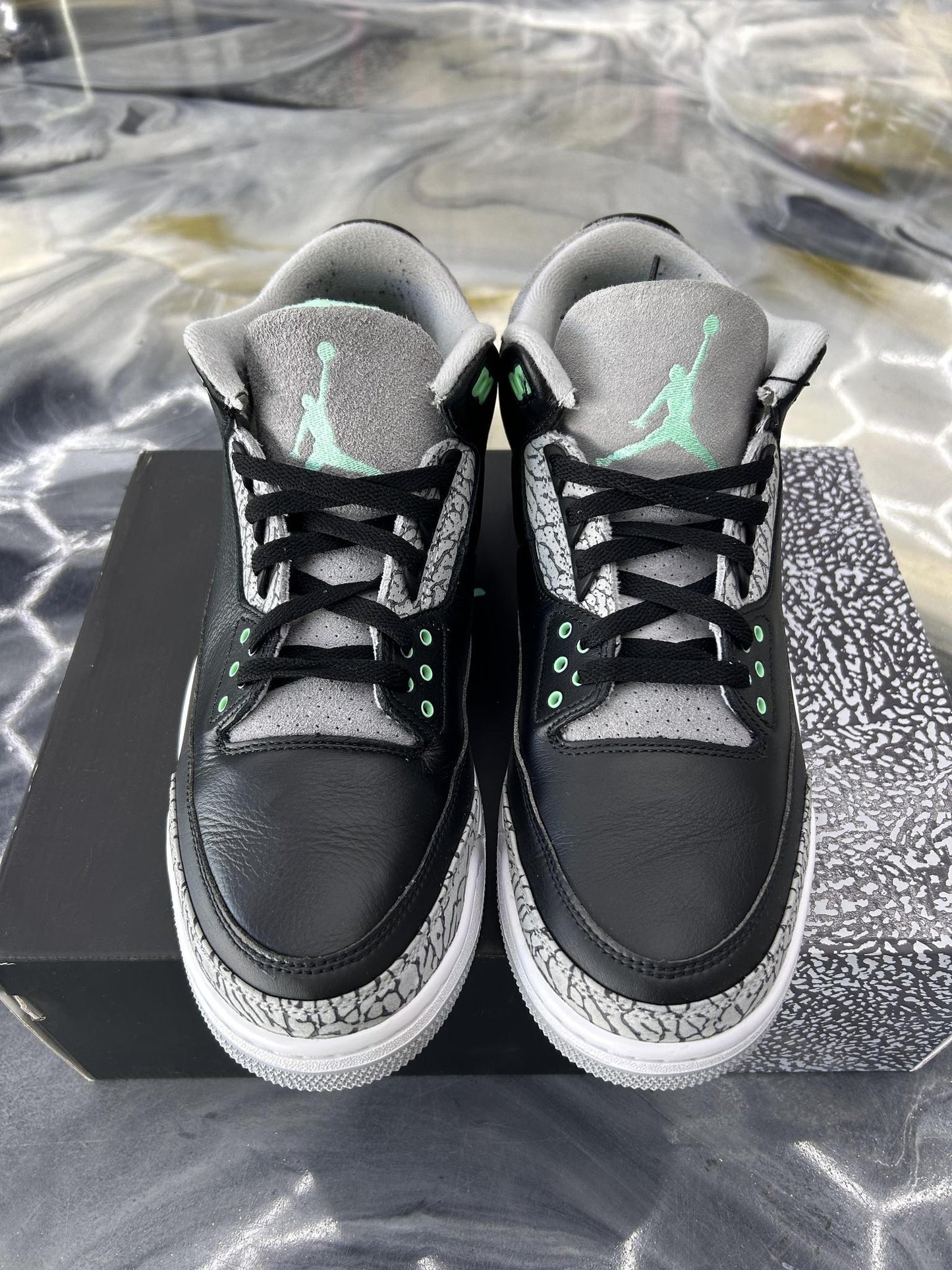 Jordan 3 "Green Glow" Used Size 13