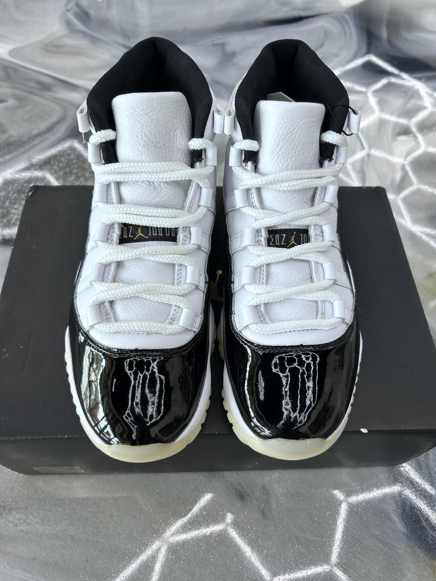Jordan 11 "Gratitude" Used Size 8