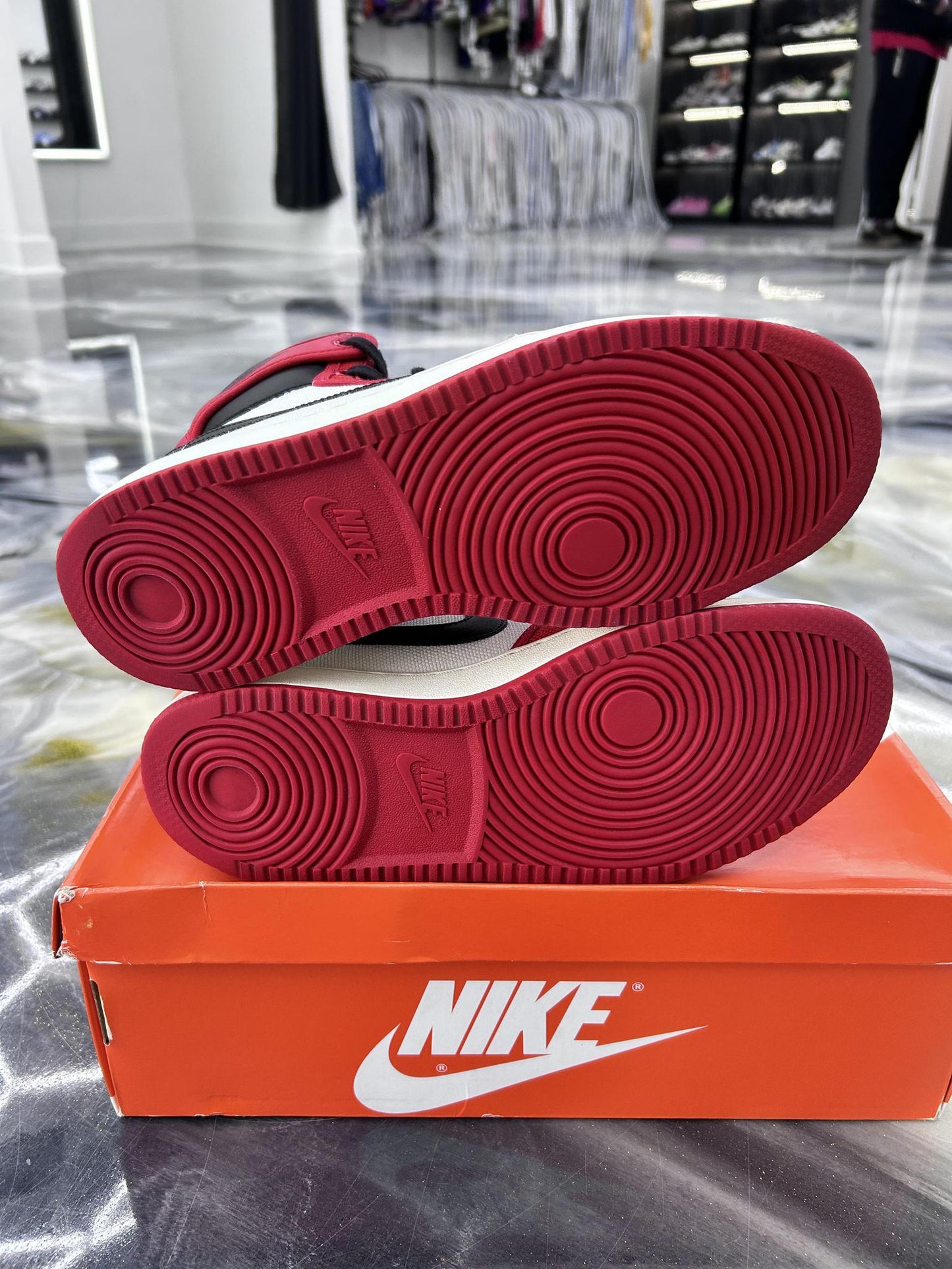 Jordan 1 AJKO "Bred" Used Size 8.5