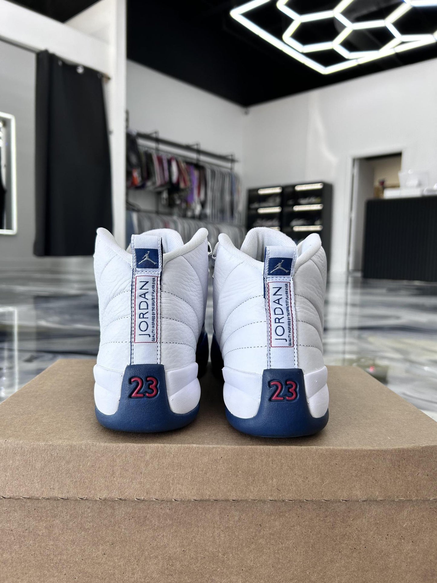 Jordan 12 "French Blue" Used Size 7Y/8.5W