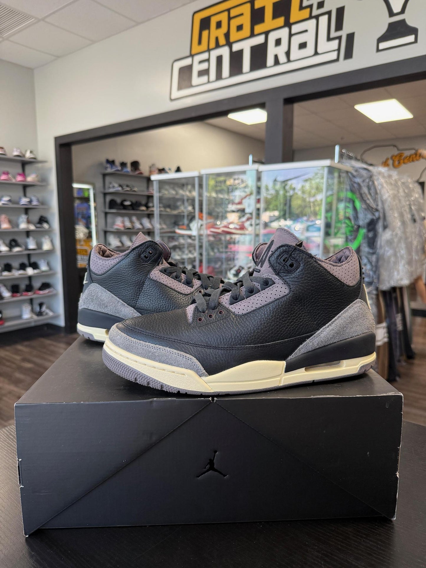 Jordan 3 x A Ma Maniere "While You Were Sleeping" Used Size 11