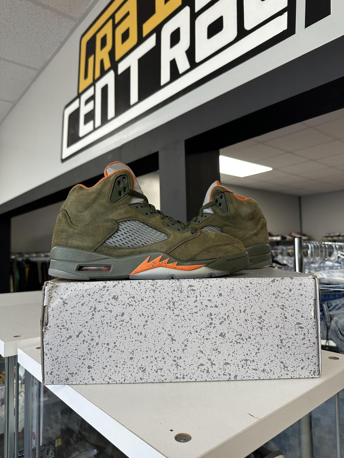 Jordan 5 Olive Used