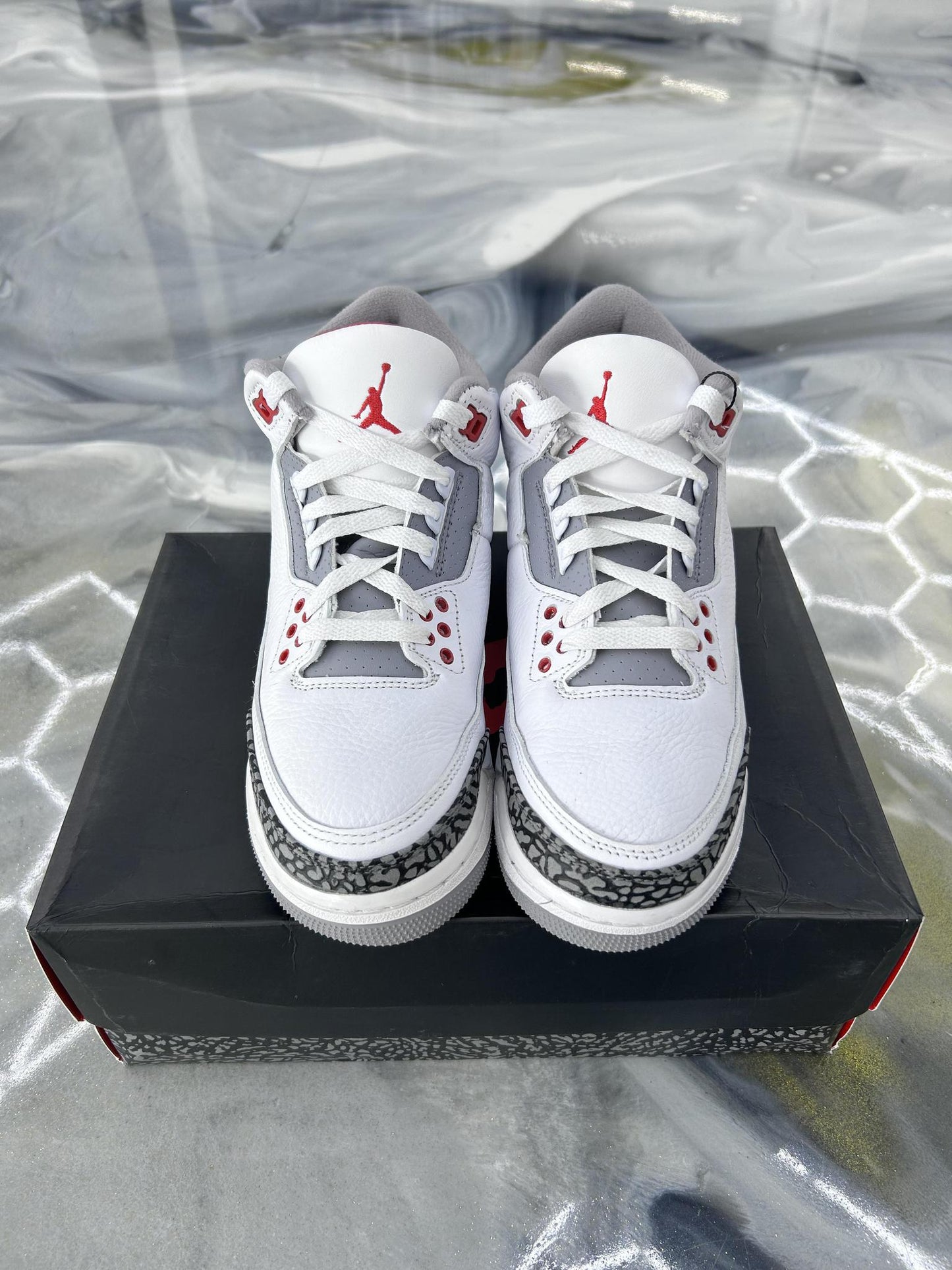 Jordan 3 "Fire Red" Used Size 7Y/8.5W