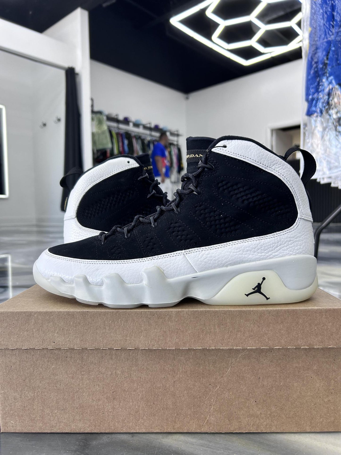 Jordan 9 "City Of Flight" Used Size 12