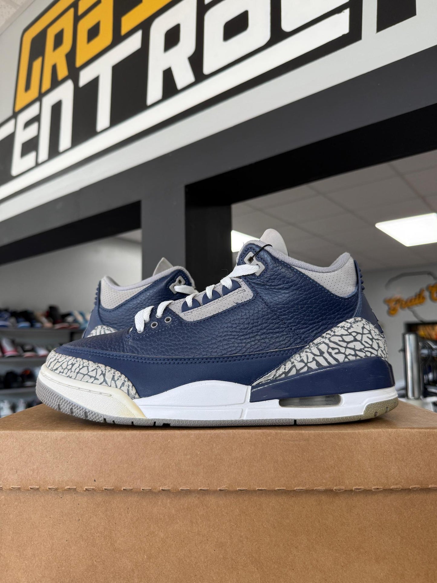 Jordan 3 "Georgetown" Used Size 9.5