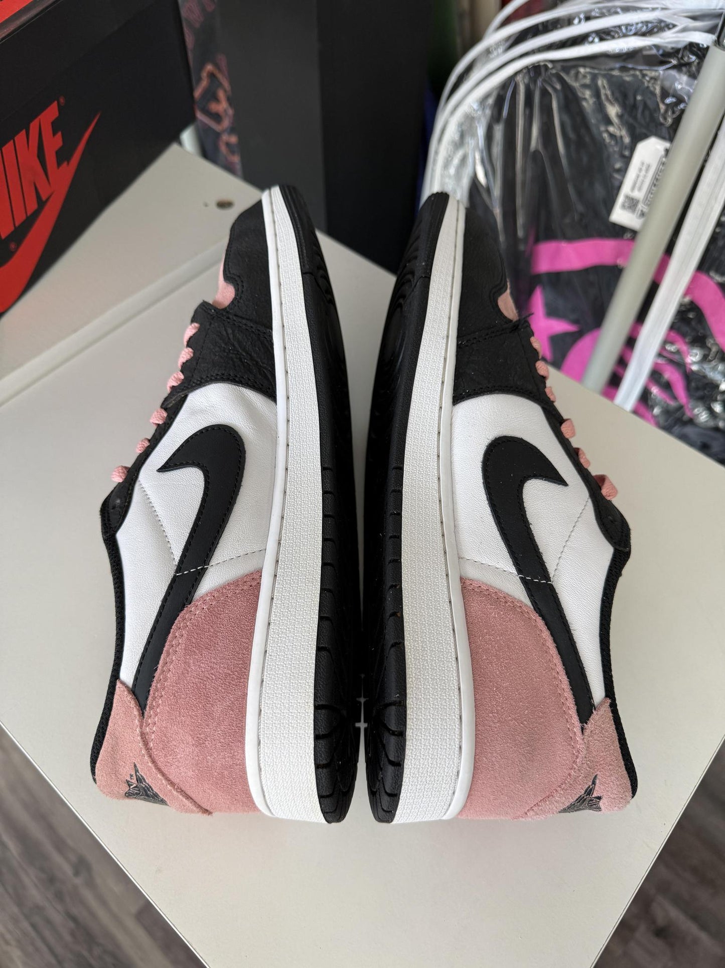 Jordan 1 Low "Bleached Coral" Used Size 12.5