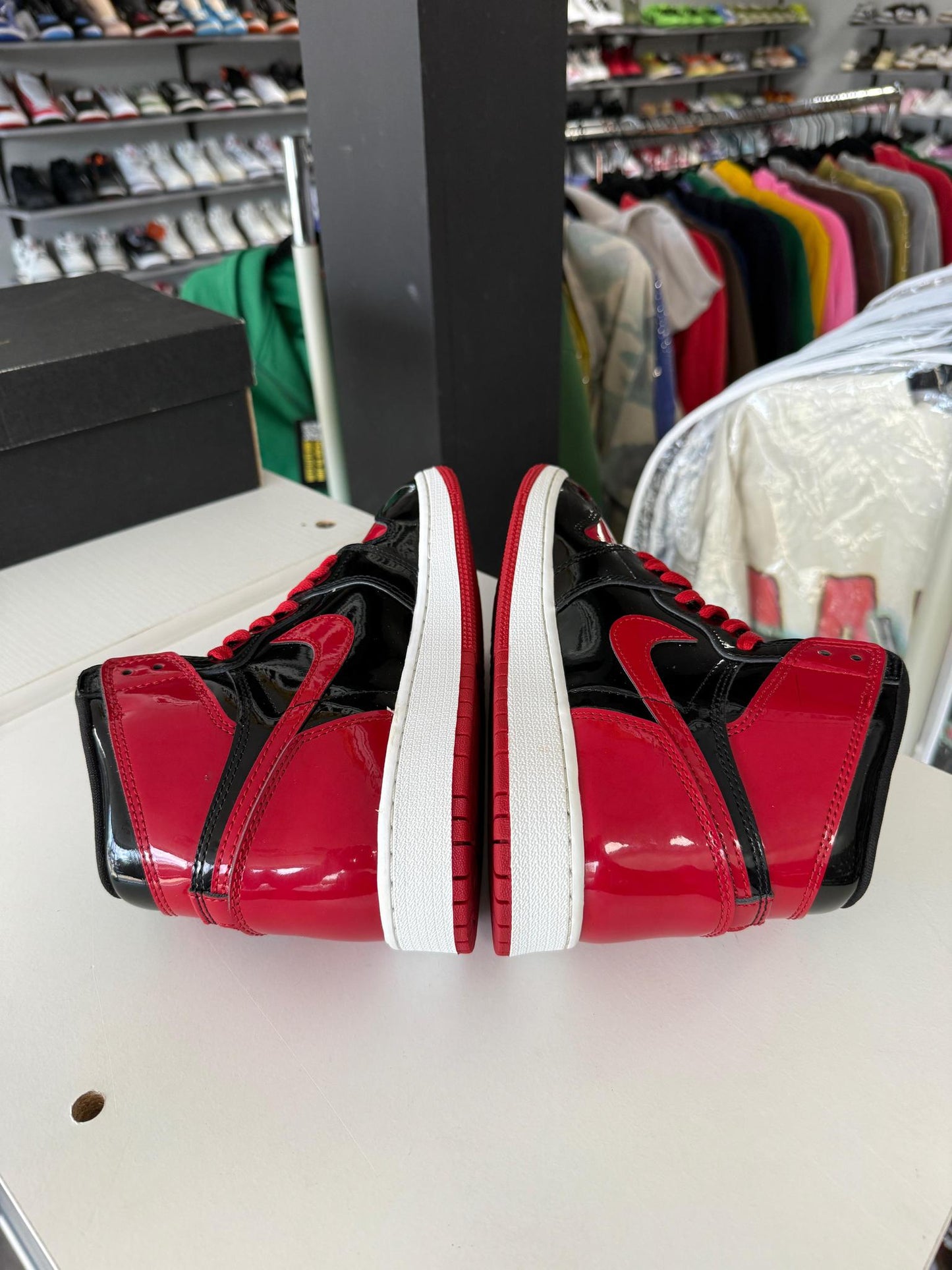 Jordan 1 "Patent Bred" Used Size 7Y/8.5W