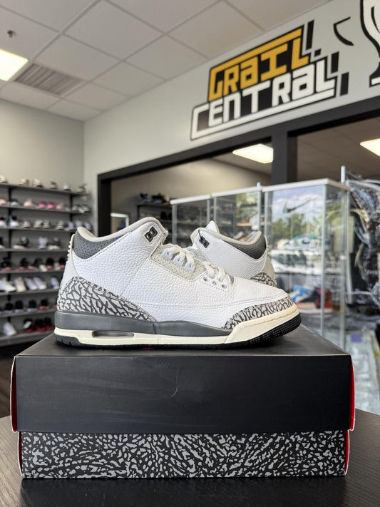 Jordan 3 "Hide N' Sneak" Used Size 7Y/8.5W