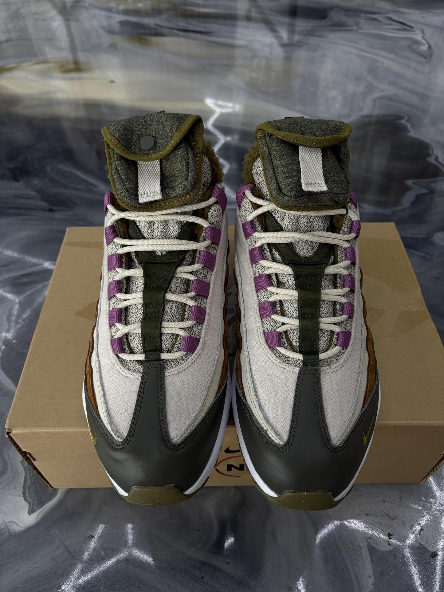 Nike Air Max 95 "N7 Sequoia" Used Size 10