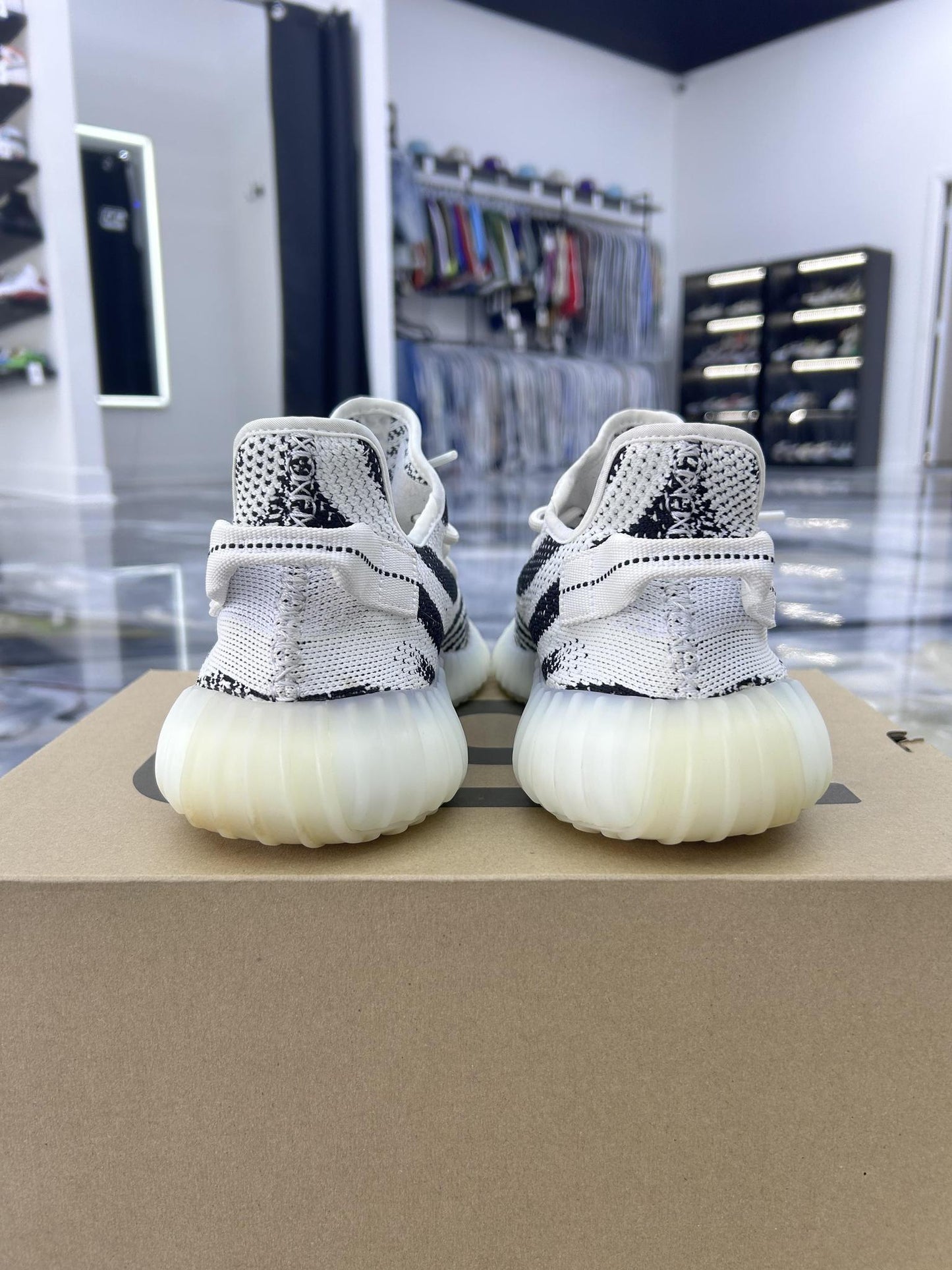 Yeezy 350 "Zebra" Used Size 11.5