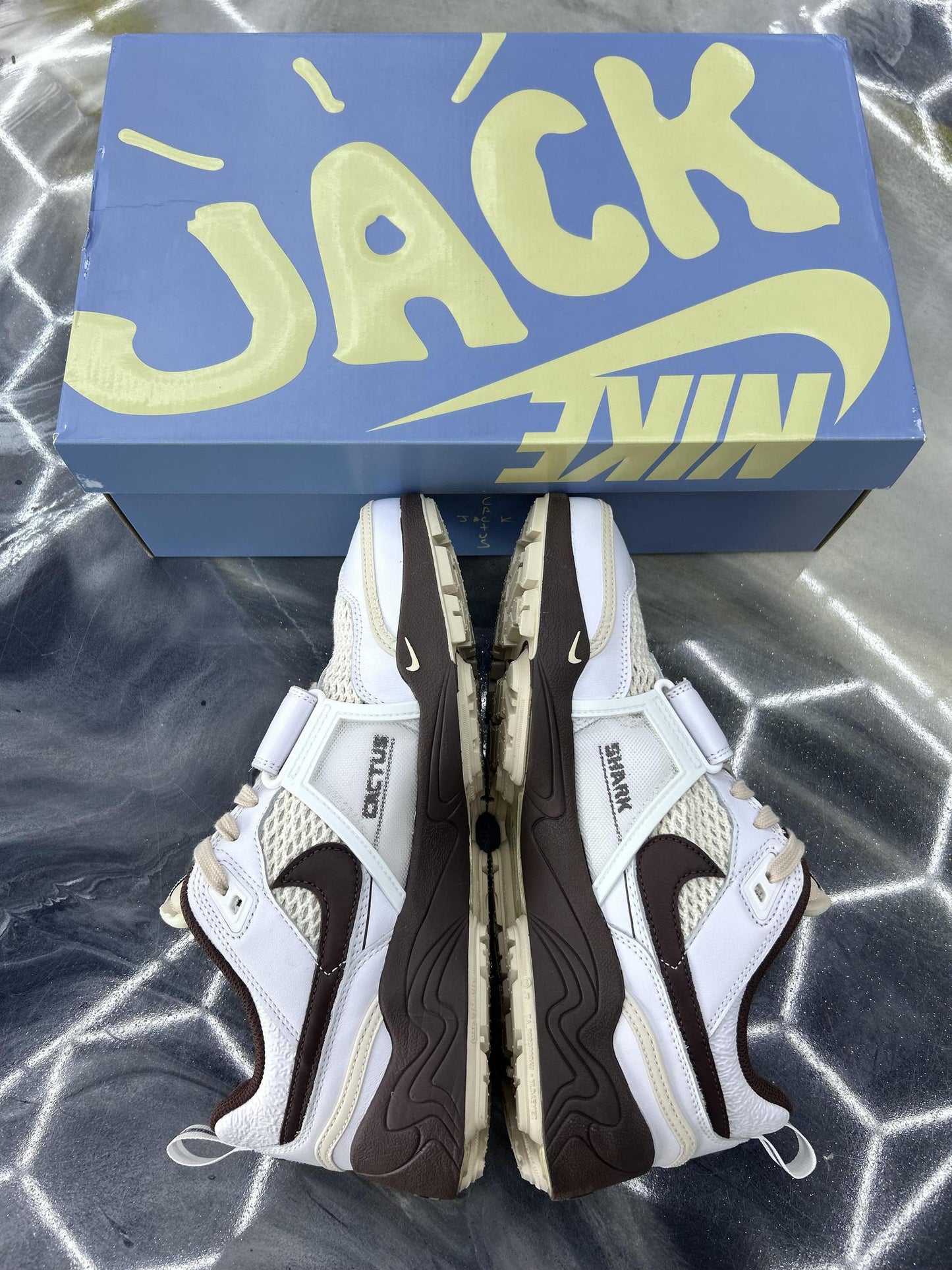 Nike Zoom Field Jaxx Light Chocolate Used Size 10.5
