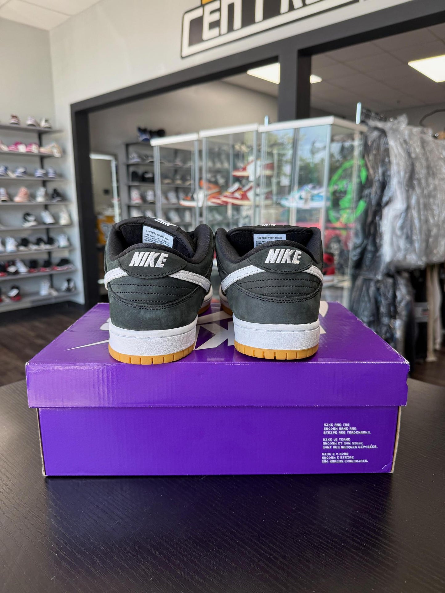 Nike SB Dunk Low "Black Gum" Used Size 11