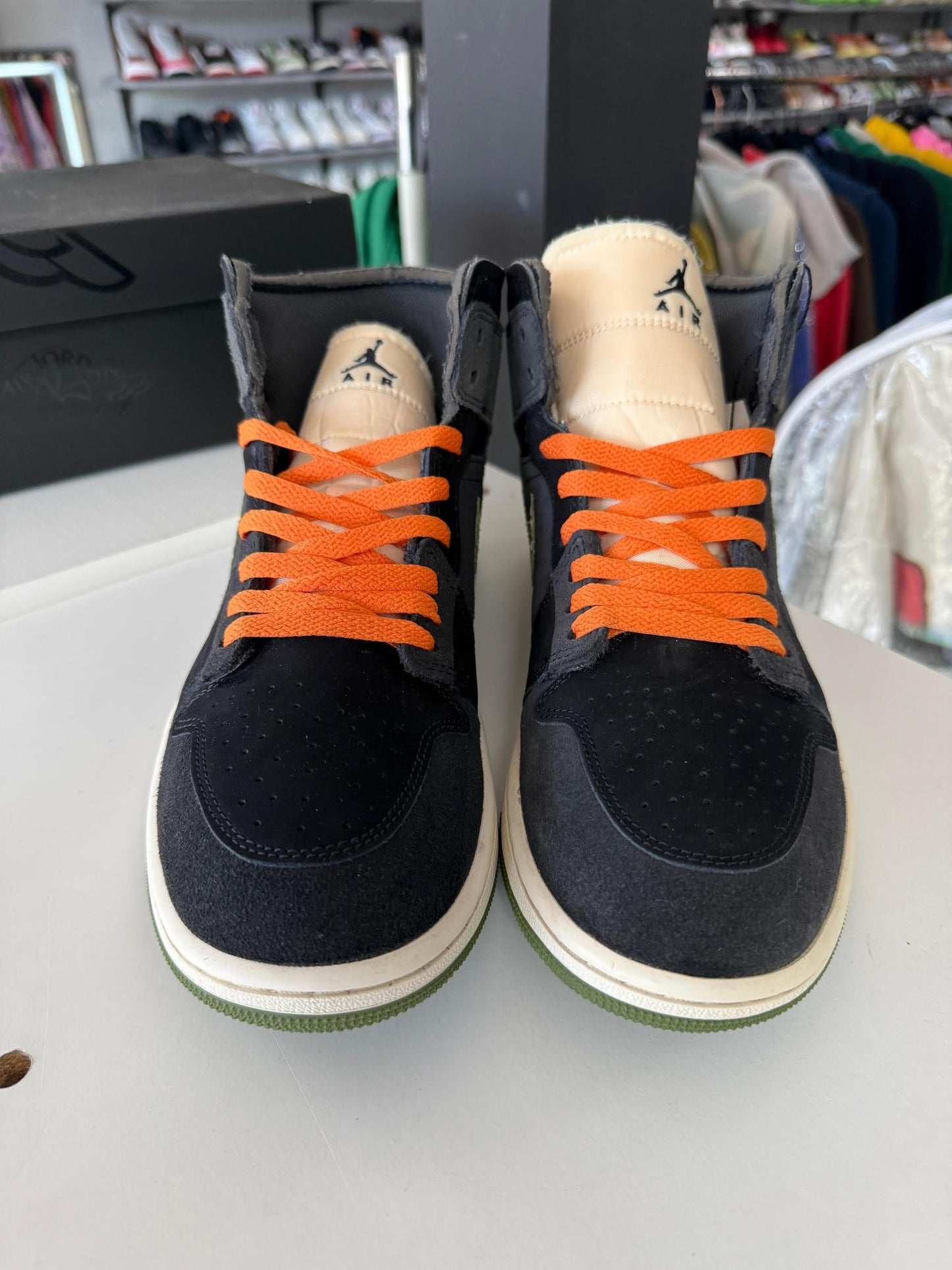 Jordan 1 Mid "Anthracite" Used Size 9.5