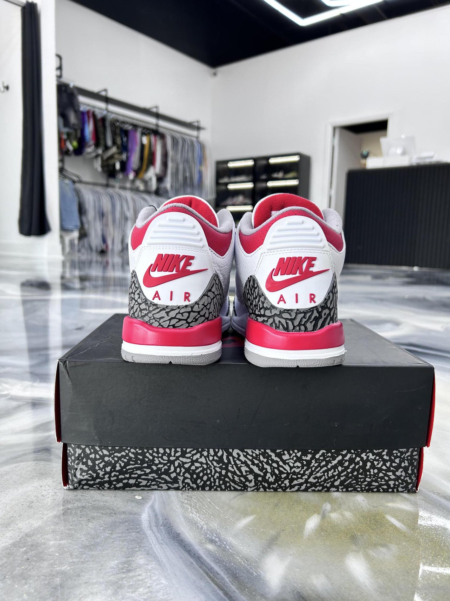 Jordan 3 "Fire Red" Used Size 7Y/8.5W