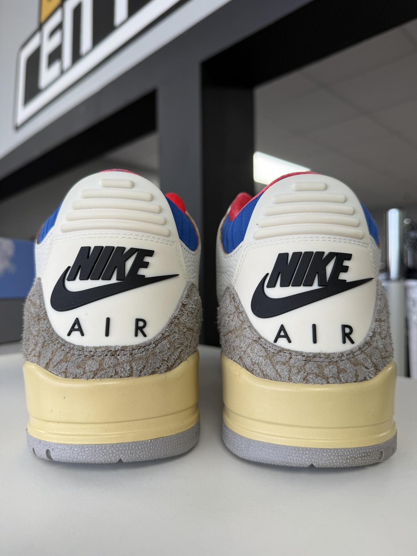 Jordan 3 "Seoul Reimagined" Used Size 12