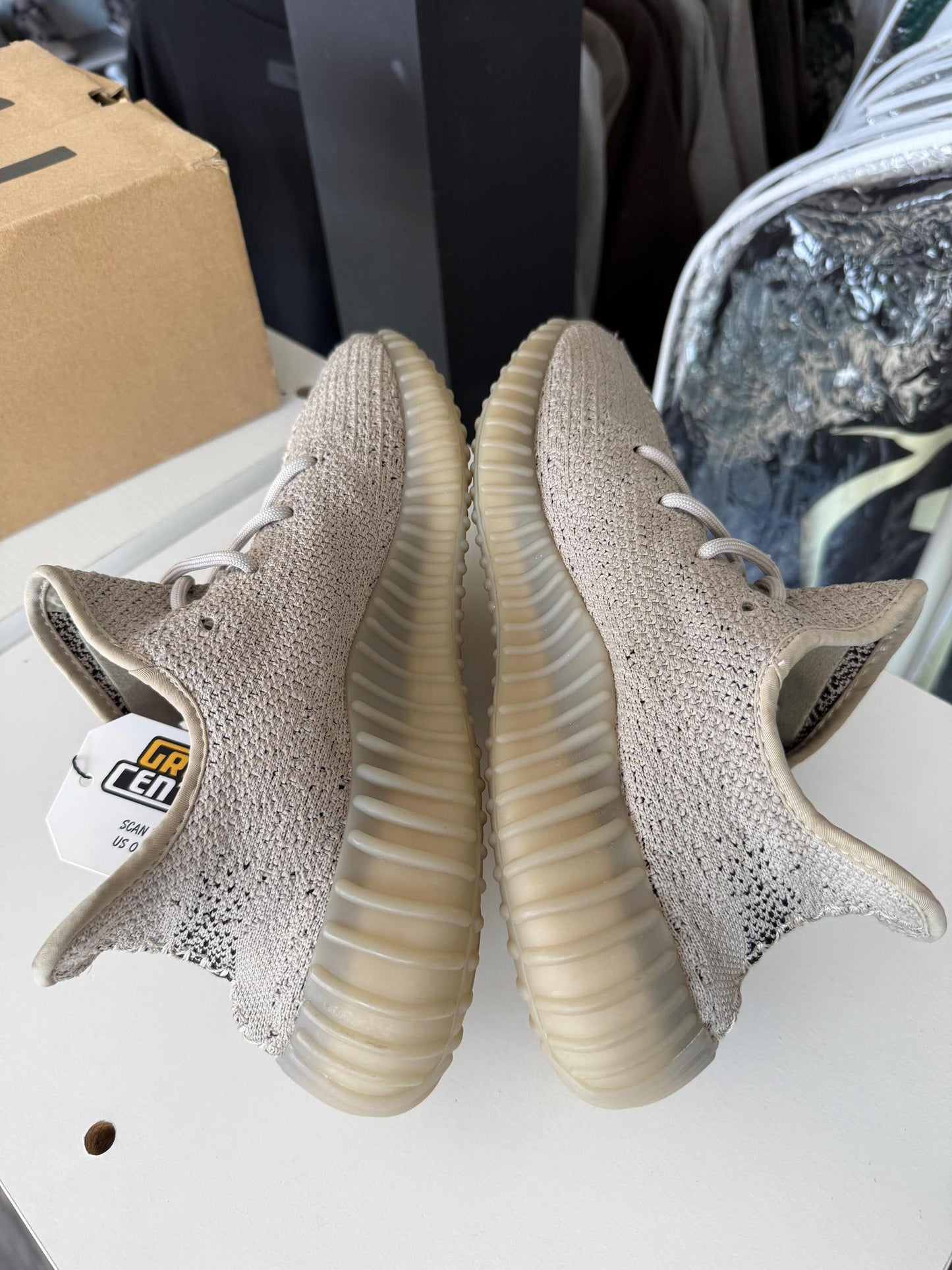 Yeezy 350 V2 "Slate" Used Size 9