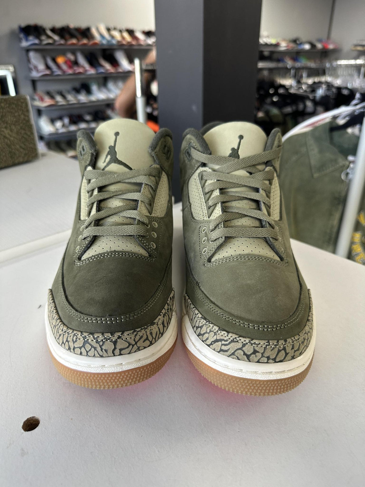Jordan 3 "Family Affair" Used Size 9