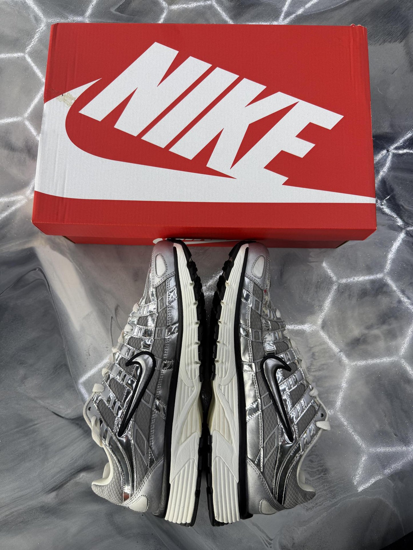 Nike P-6000 Metallic Silver Used Size 11