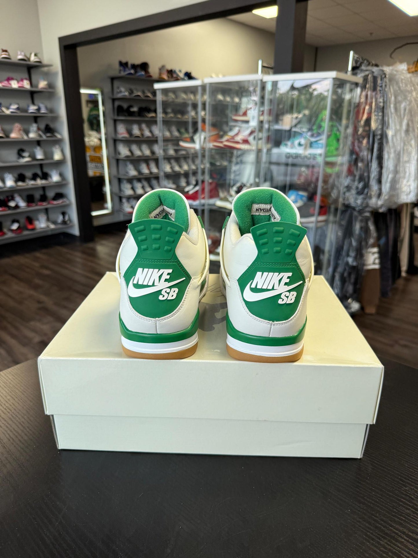 Jordan 4 x Nike SB "Pine Green" Used Size 13