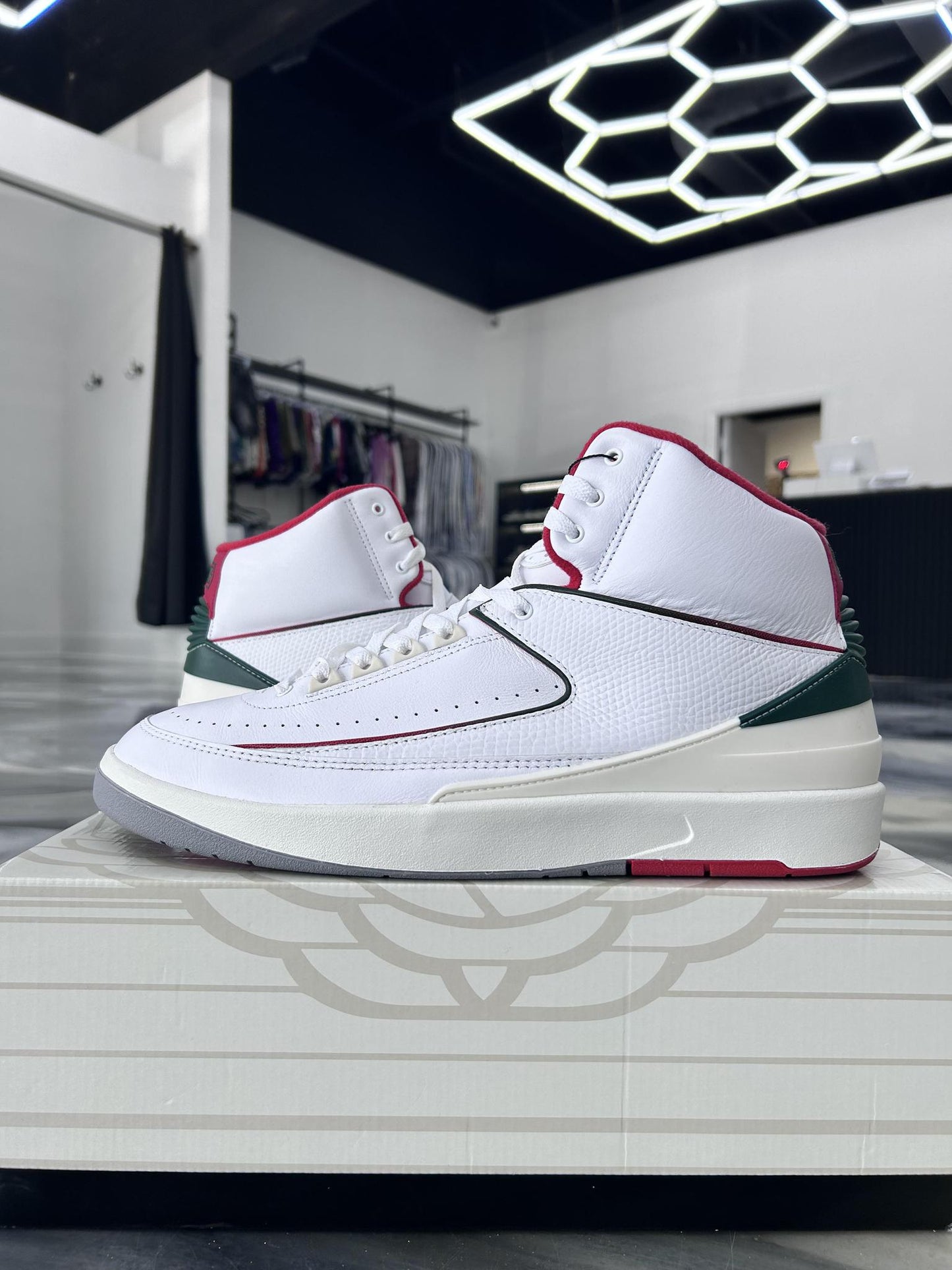 Jordan 2 "Origins" Used Size 14